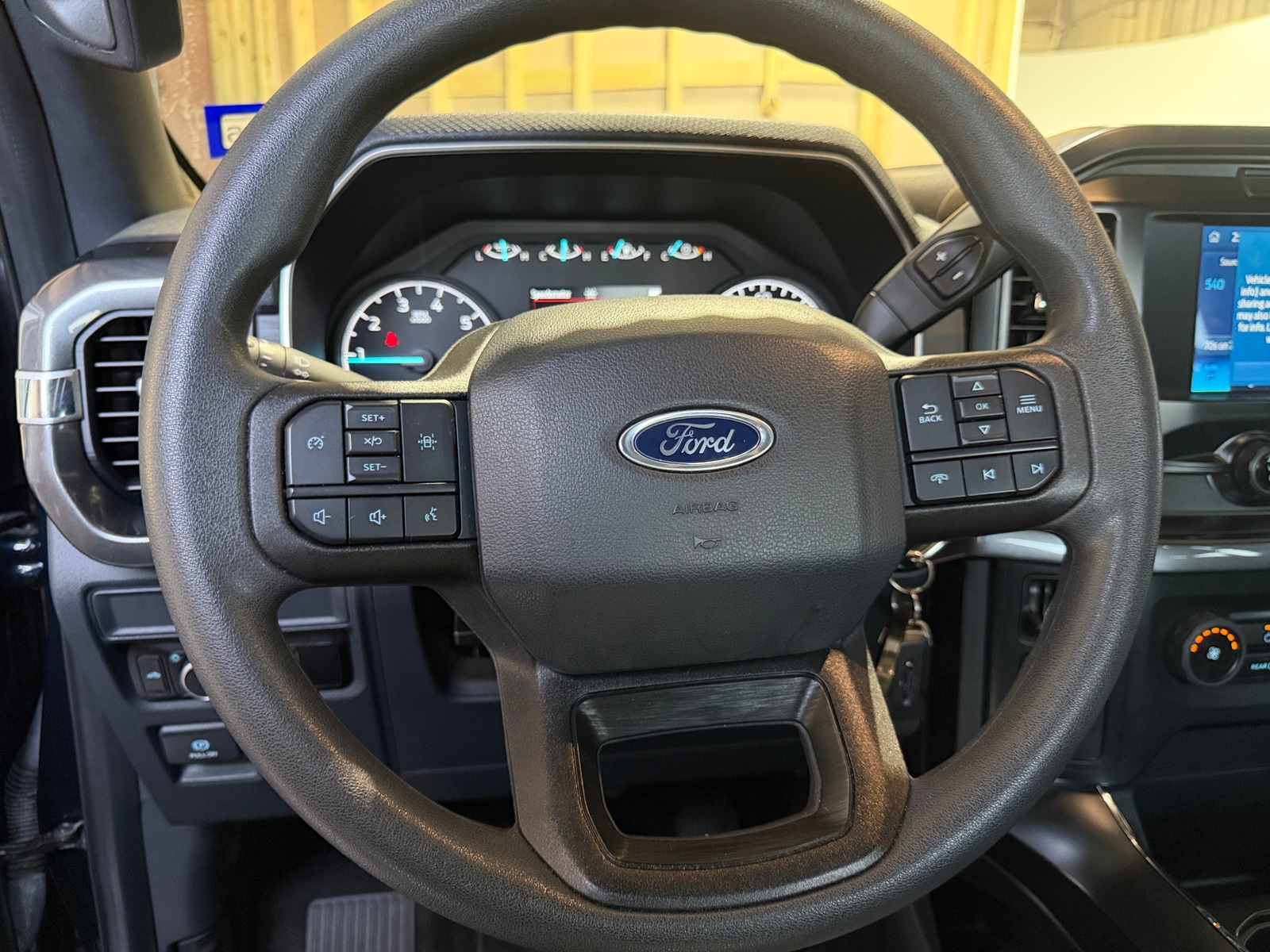 Thumbnail: 2023 Ford Econoline - 5
