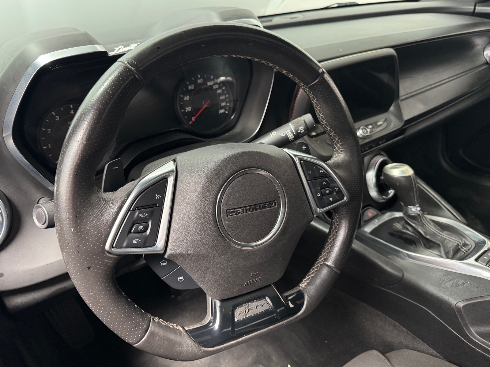 Thumbnail: 2017 Chevrolet Camaro - 4