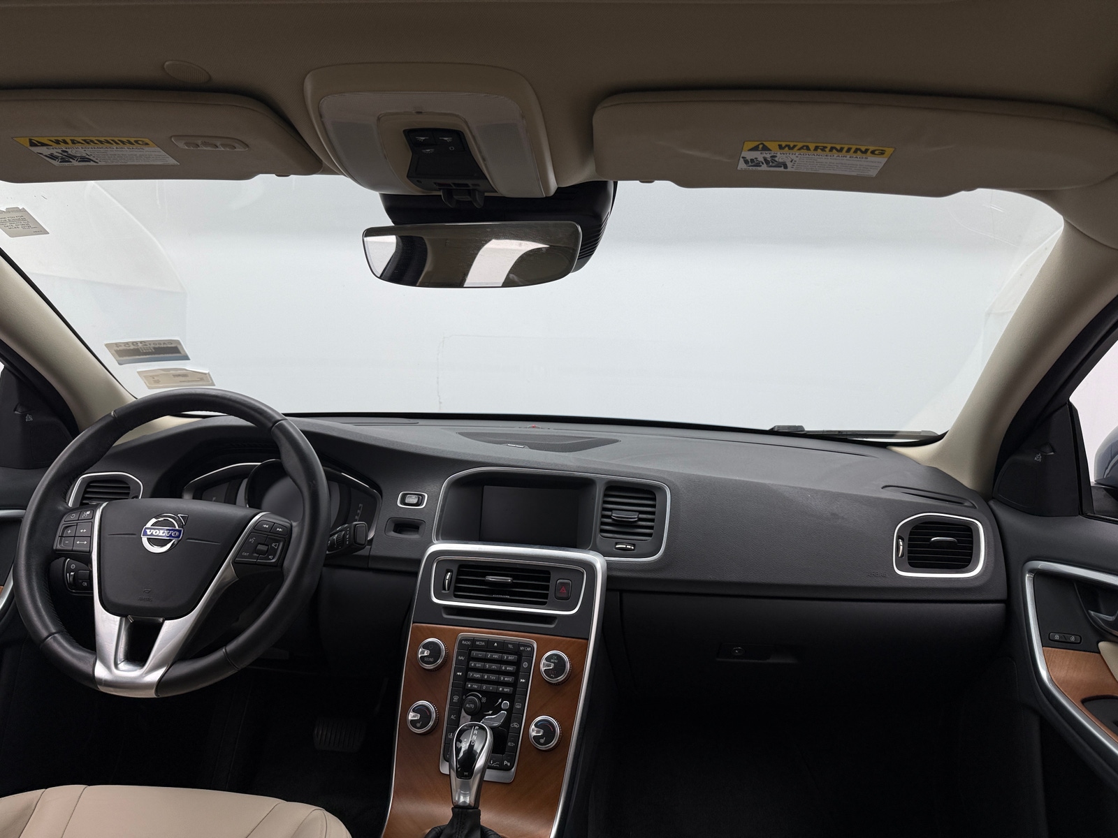 Thumbnail: 2017 Volvo S60 - 2