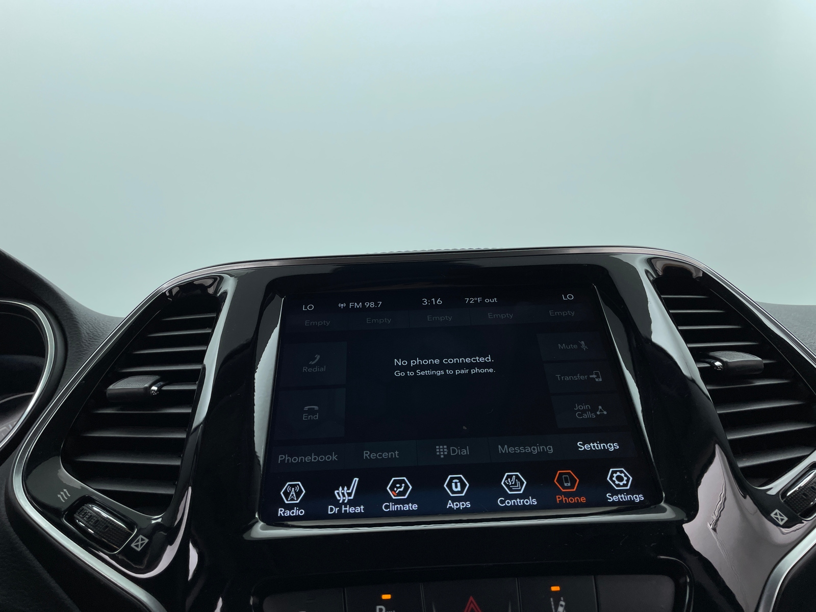 Thumbnail: 2021 Jeep Cherokee - 3