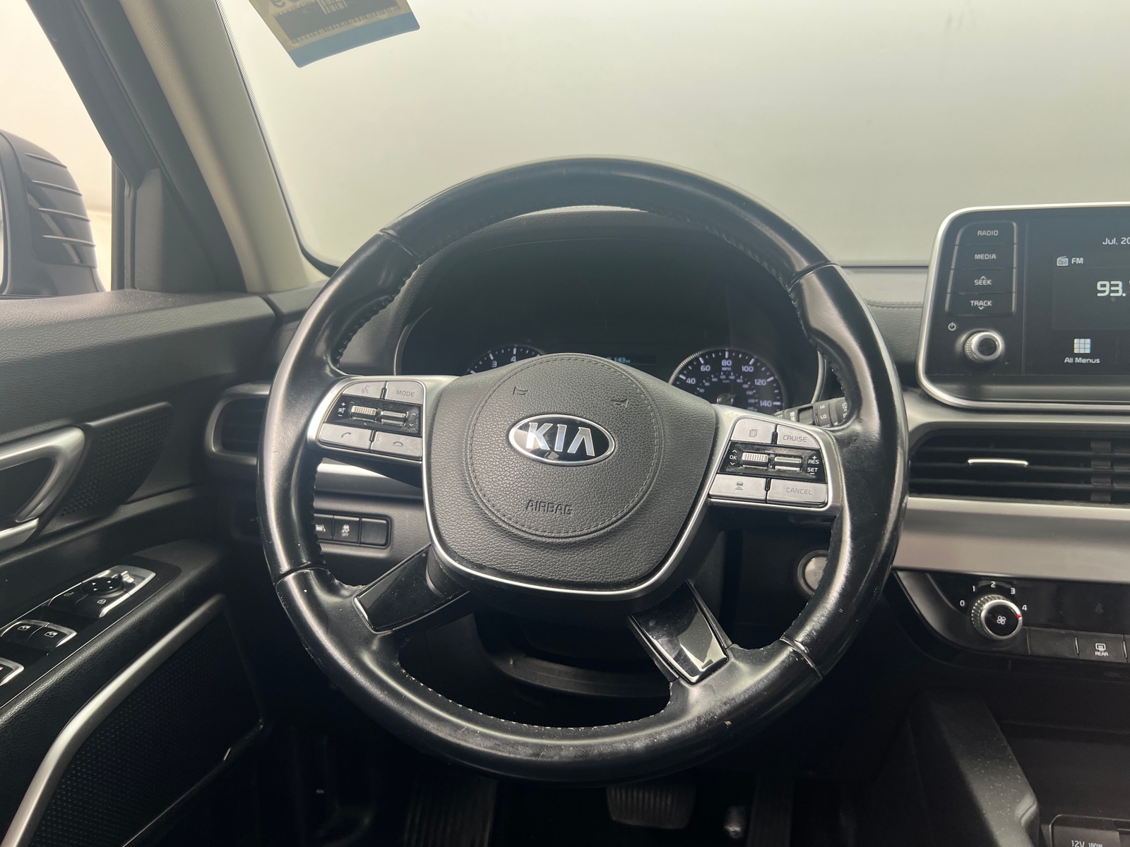 Thumbnail: 2020 Kia Telluride - 4