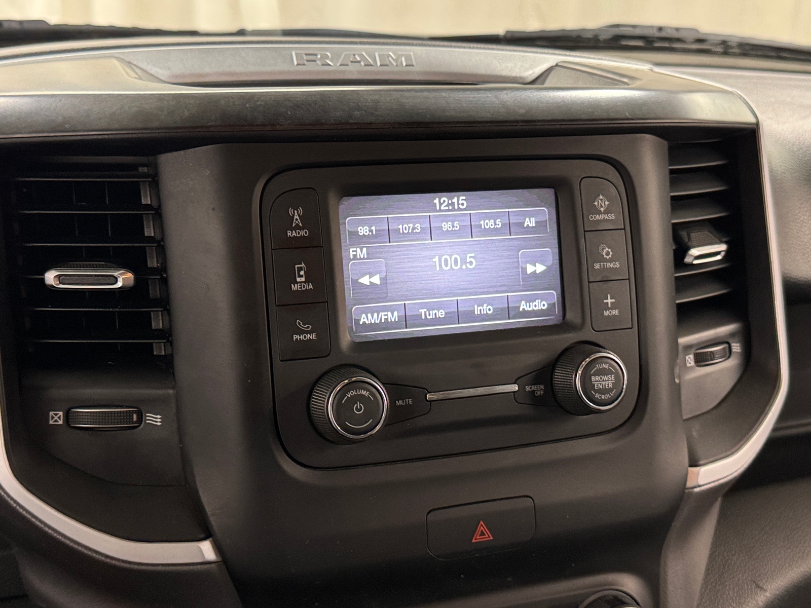 Thumbnail: 2022 RAM 1500 - 4