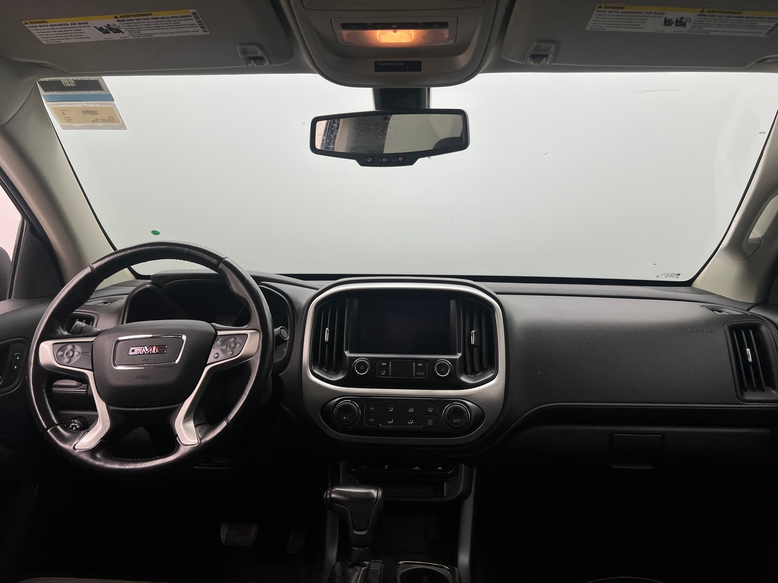 Thumbnail: 2020 GMC Canyon - 3