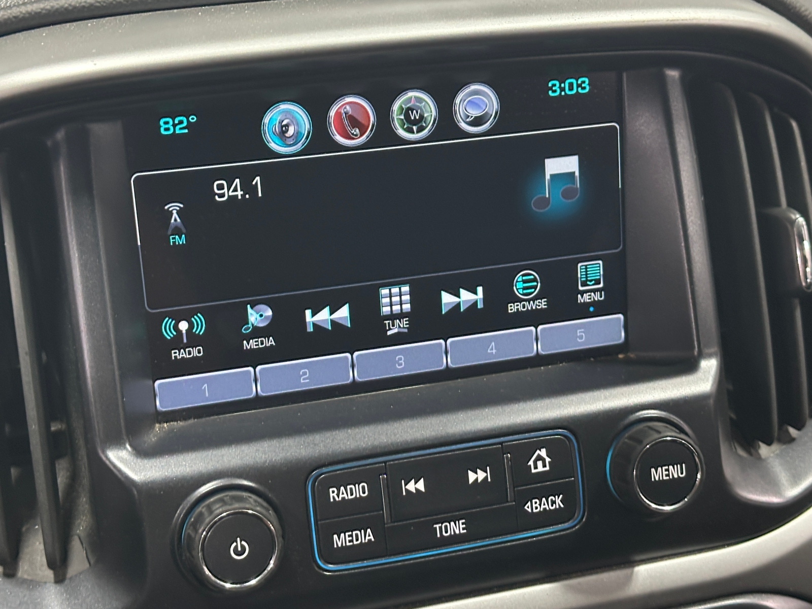 Thumbnail: 2016 Chevrolet Colorado - 4