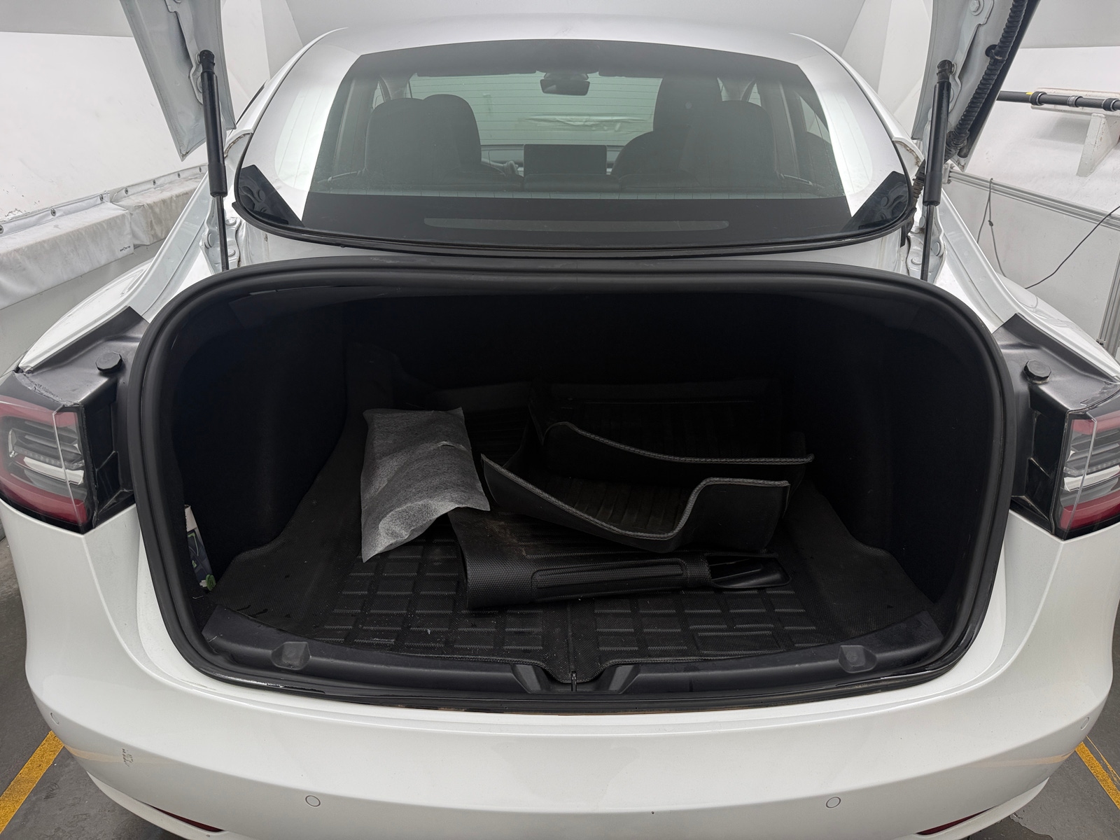 Thumbnail: 2020 Tesla Model 3 - 6