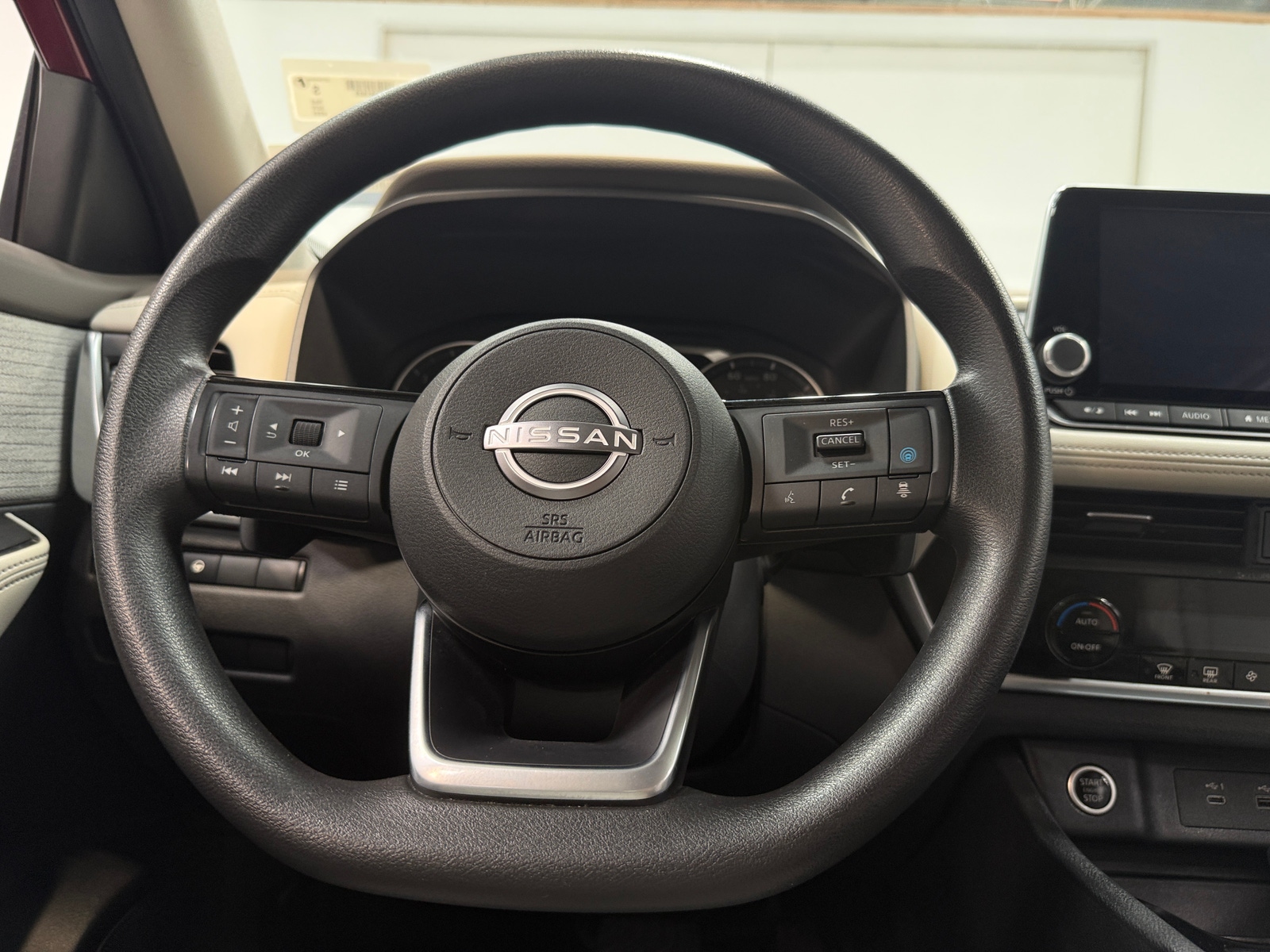 Thumbnail: 2023 Nissan Rogue - 5