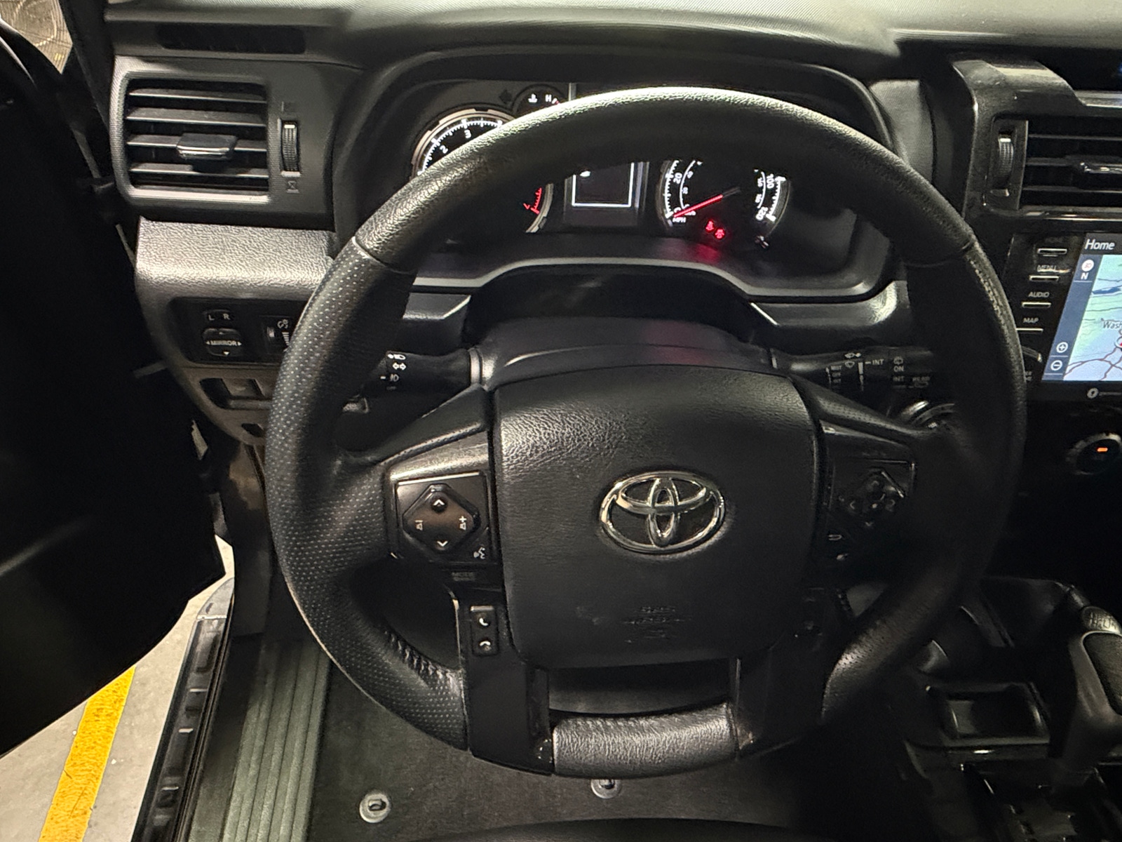 Thumbnail: 2020 Toyota 4Runner - 4