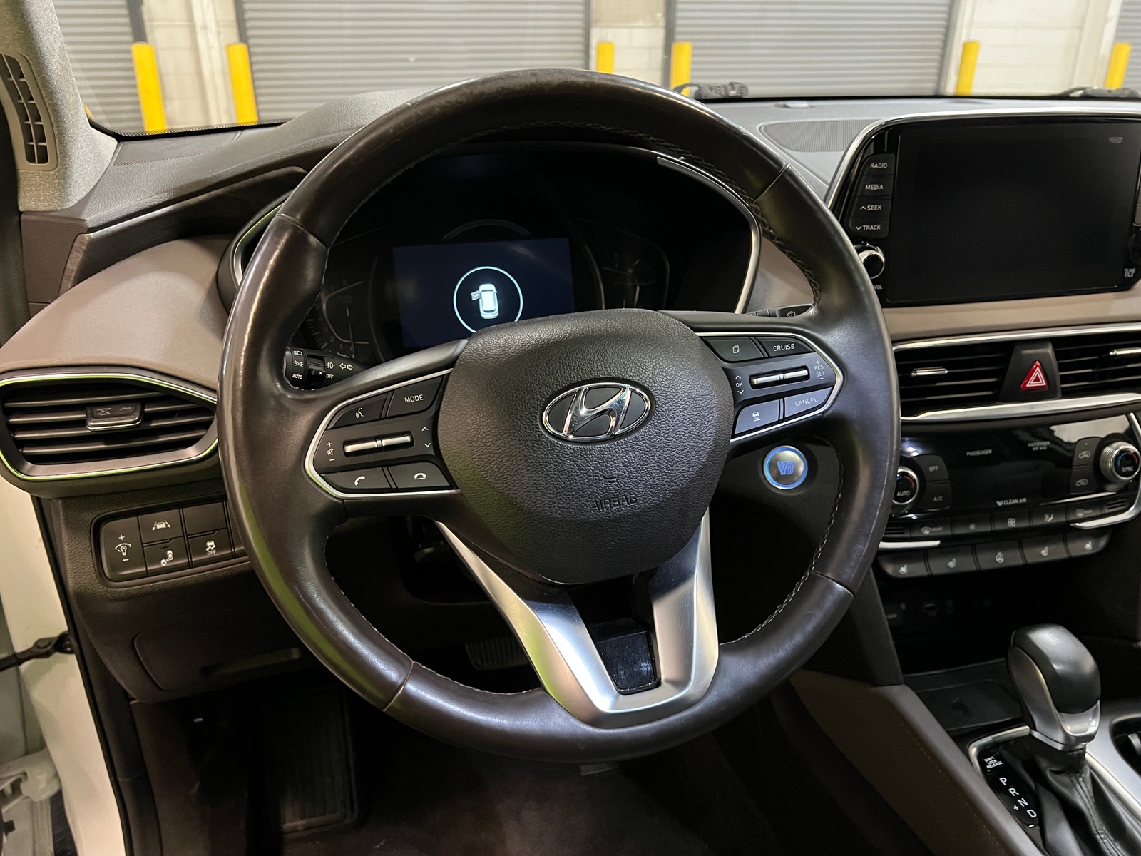 Thumbnail: 2020 Hyundai Santa Fe - 4
