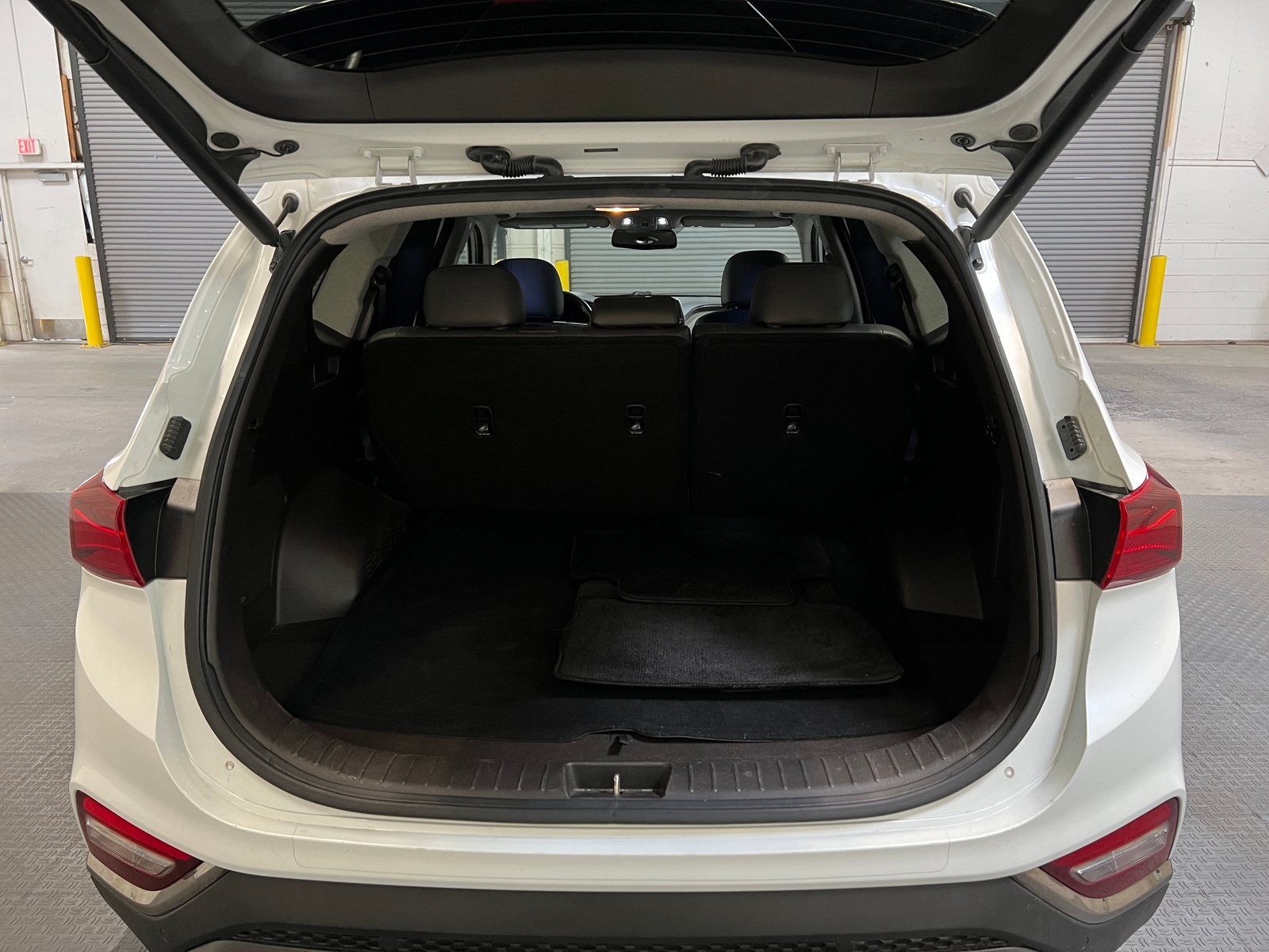 Thumbnail: 2020 Hyundai Santa Fe - 6
