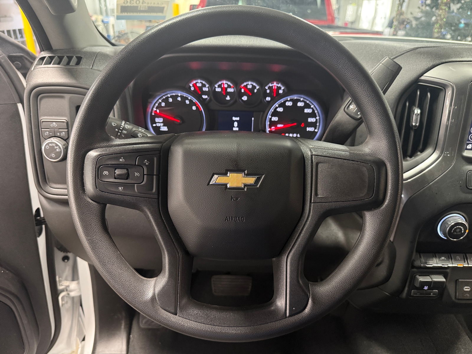 Thumbnail: 2024 Chevrolet Silverado 1500 - 5