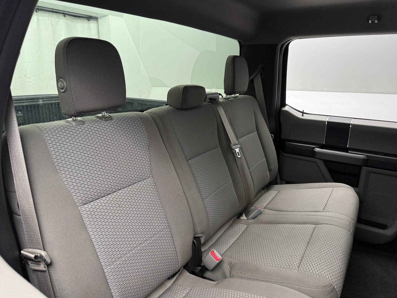 Thumbnail: 2017 Ford Econoline - 6