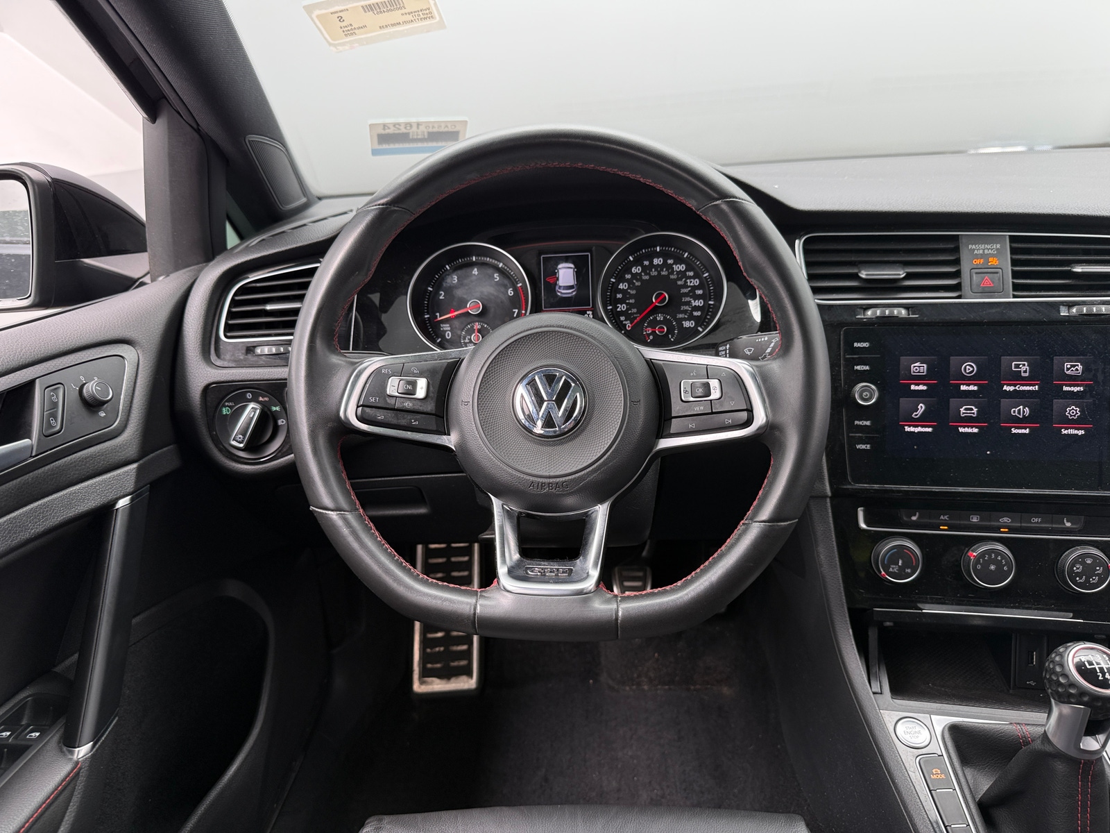 Thumbnail: 2020 Volkswagen Golf - 4