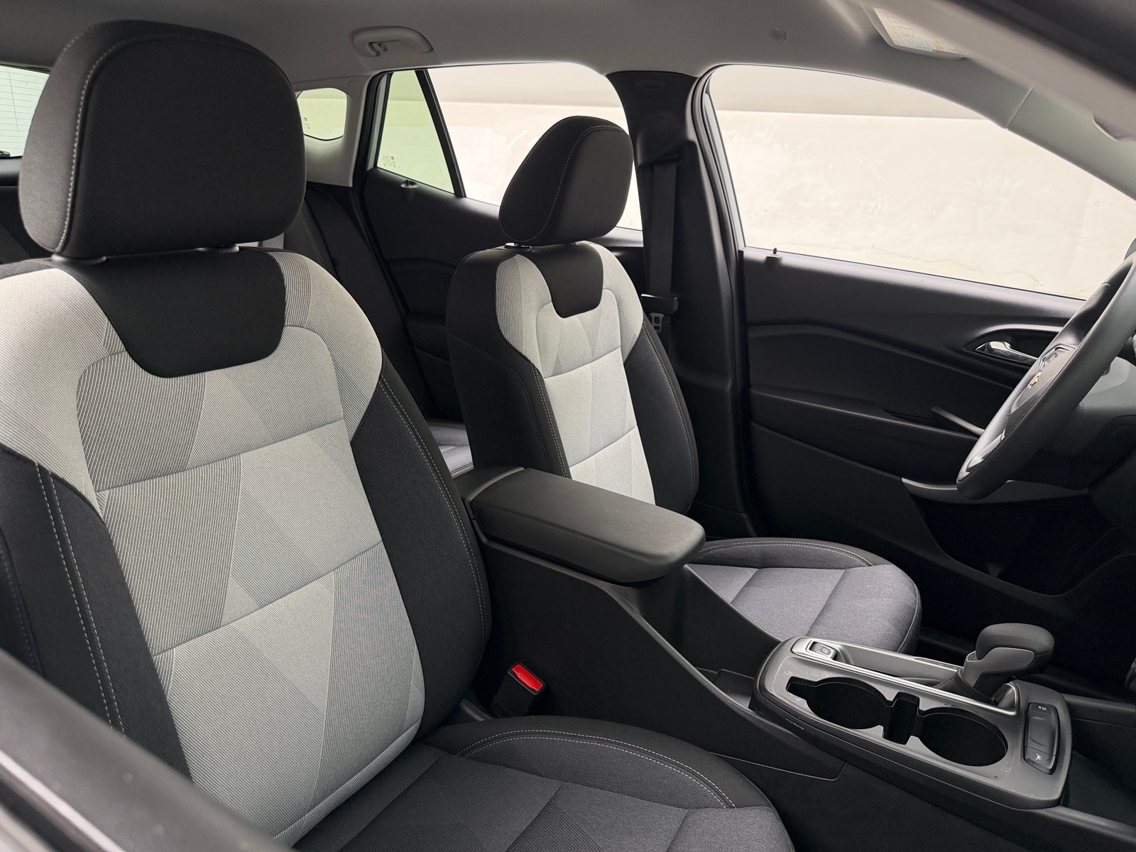 Thumbnail: 2026 Chevrolet Trax - 2