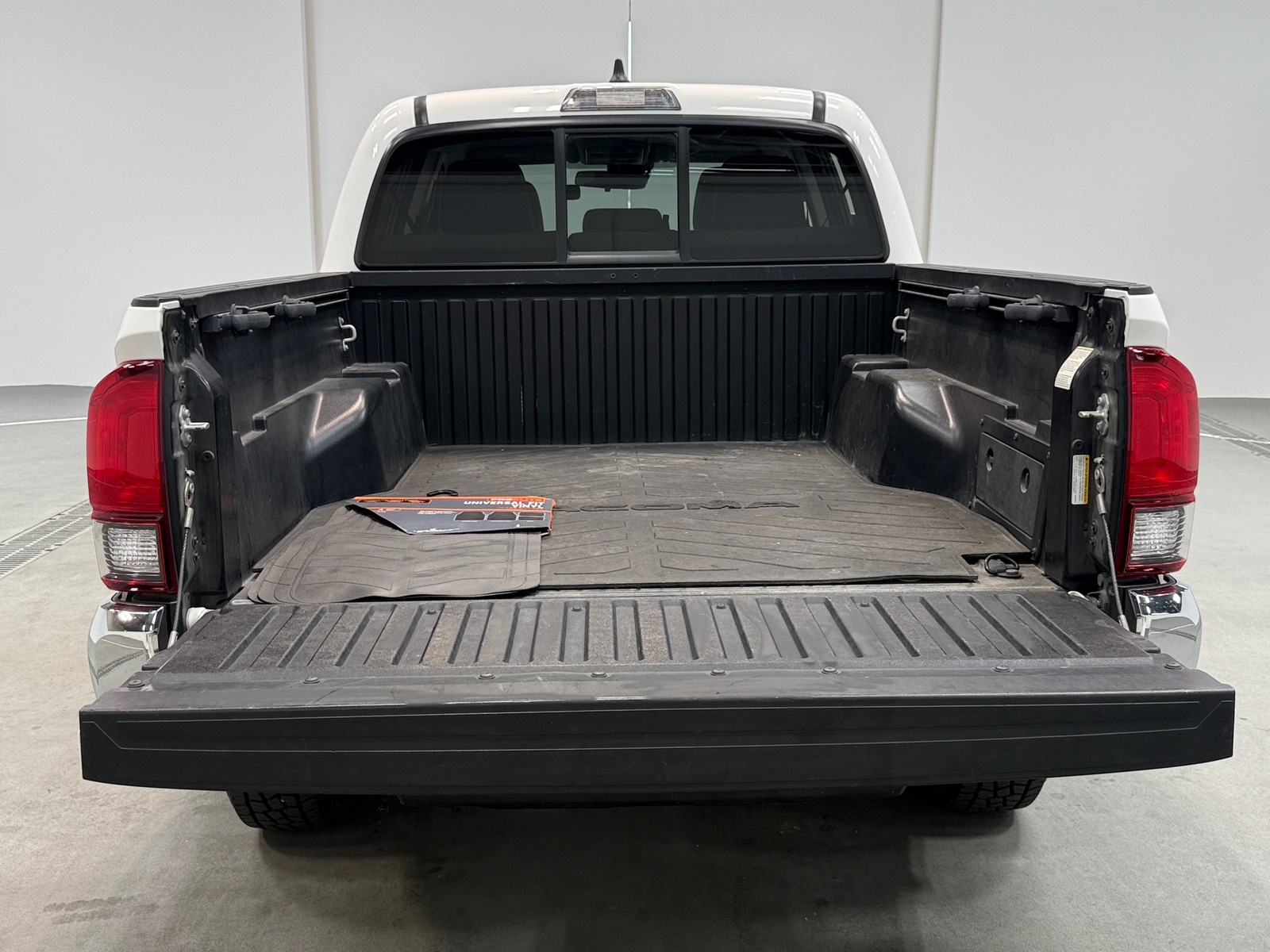 Thumbnail: 2021 Toyota Tacoma - 7