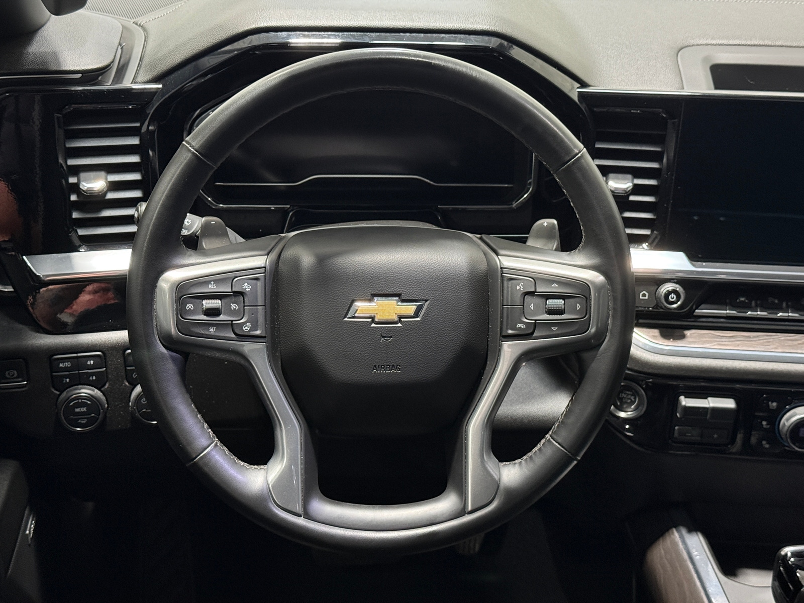 Thumbnail: 2024 Chevrolet Silverado 1500 - 4