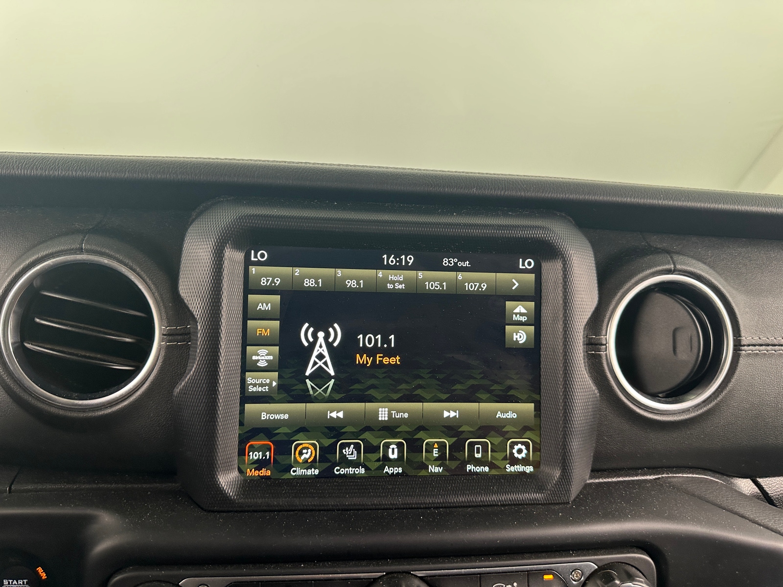 Thumbnail: 2021 Jeep Wrangler - 3