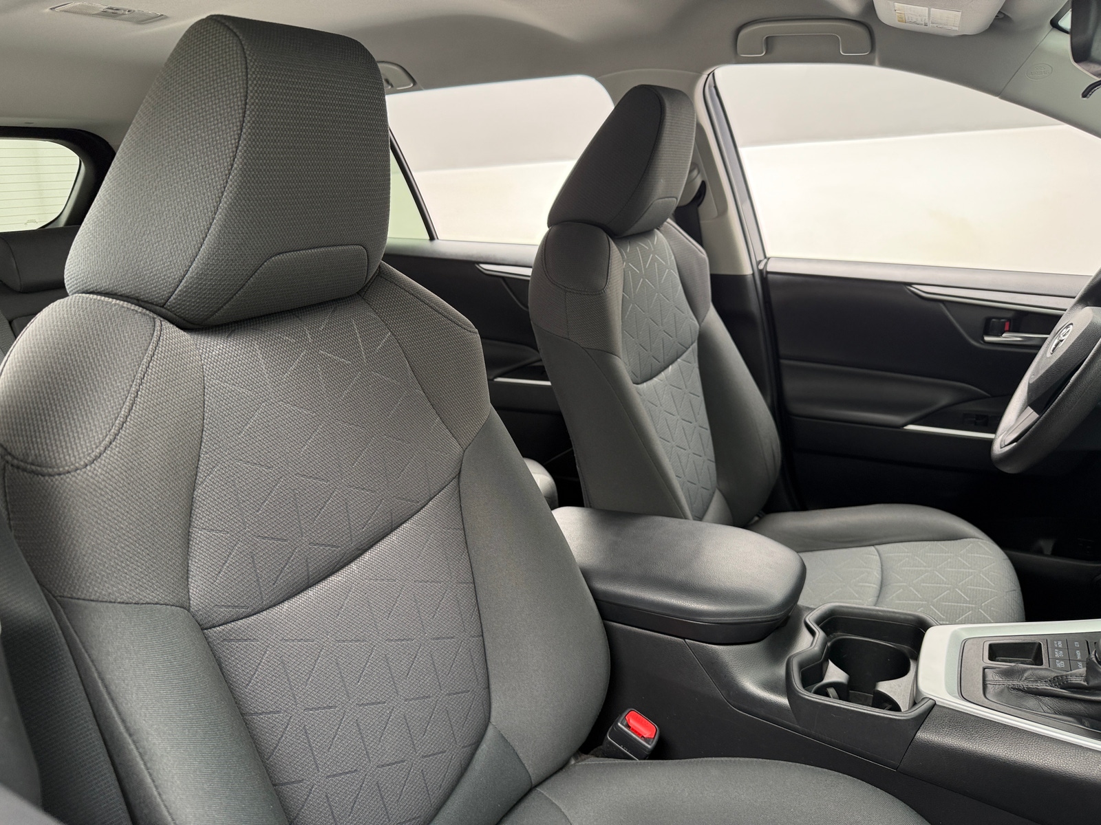 Thumbnail: 2020 Toyota RAV4 - 2