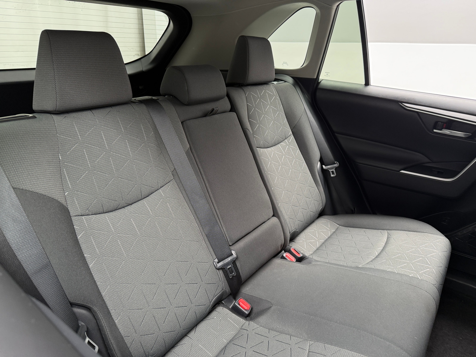 Thumbnail: 2020 Toyota RAV4 - 6