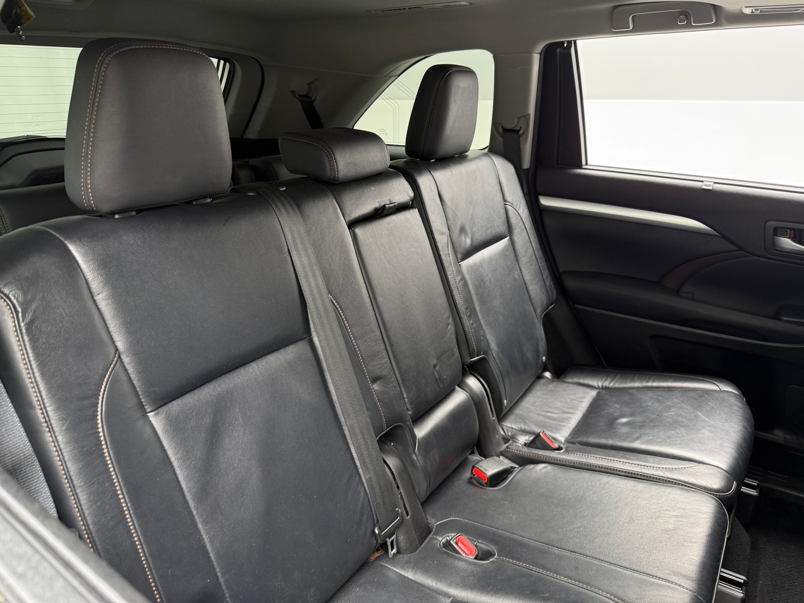 Thumbnail: 2014 Toyota Highlander - 5