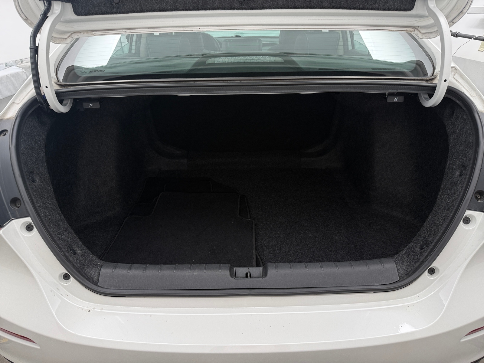 Thumbnail: 2019 Honda Insight - 6
