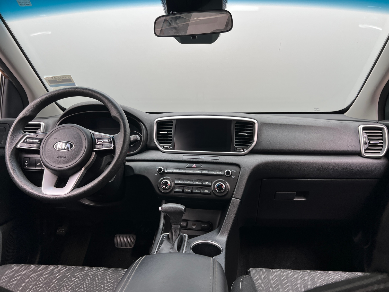 Thumbnail: 2020 Kia Sportage - 3
