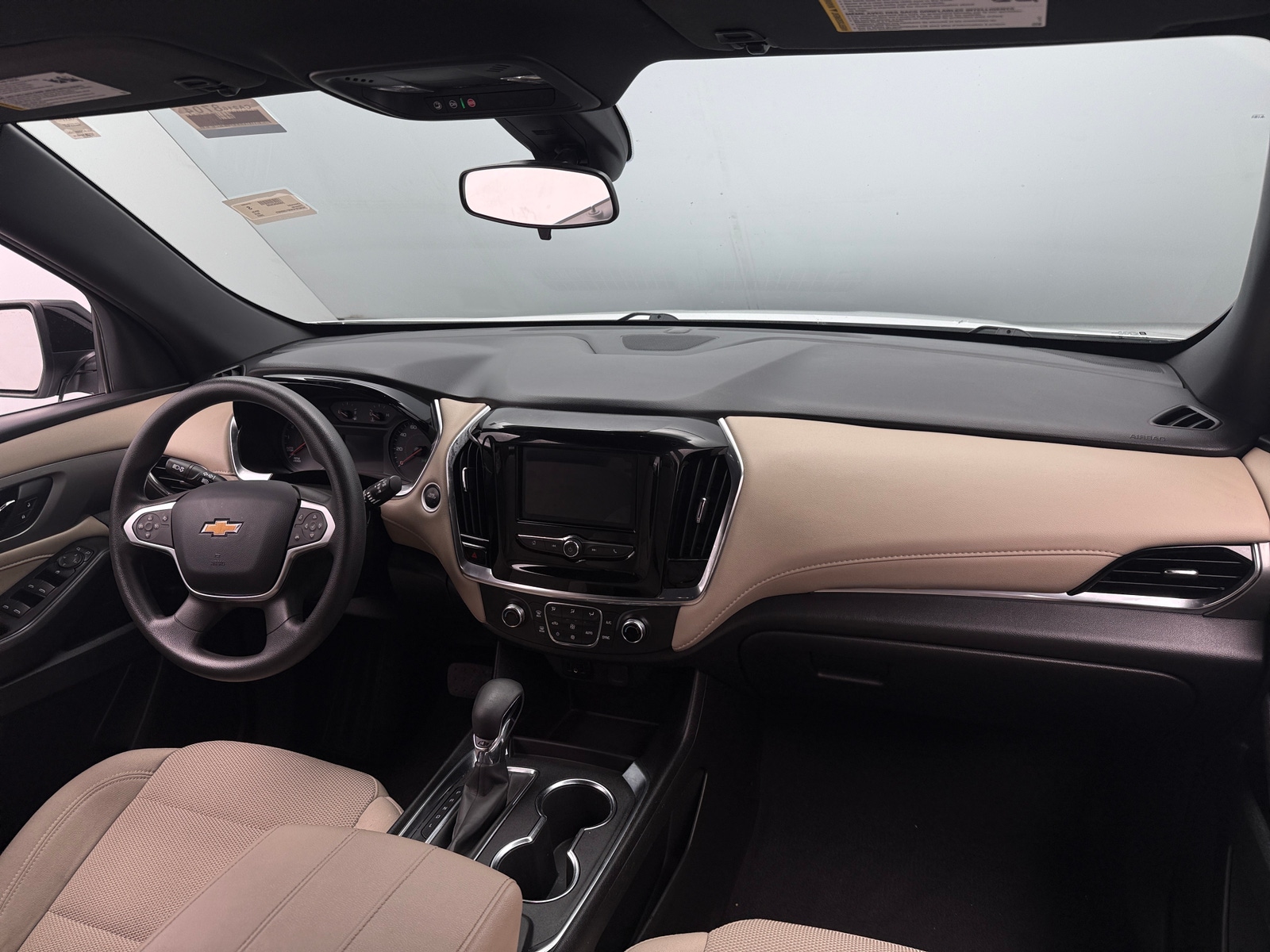 Thumbnail: 2023 Chevrolet Traverse - 3