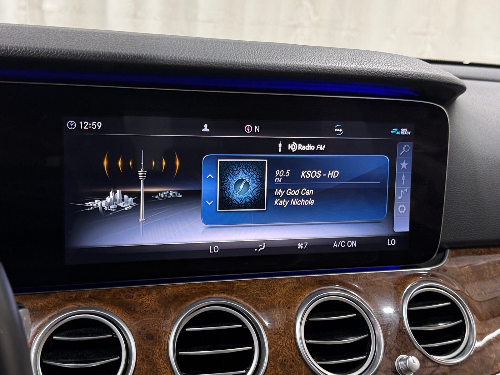 Thumbnail: 2020 Mercedes-Benz E-Class - 3