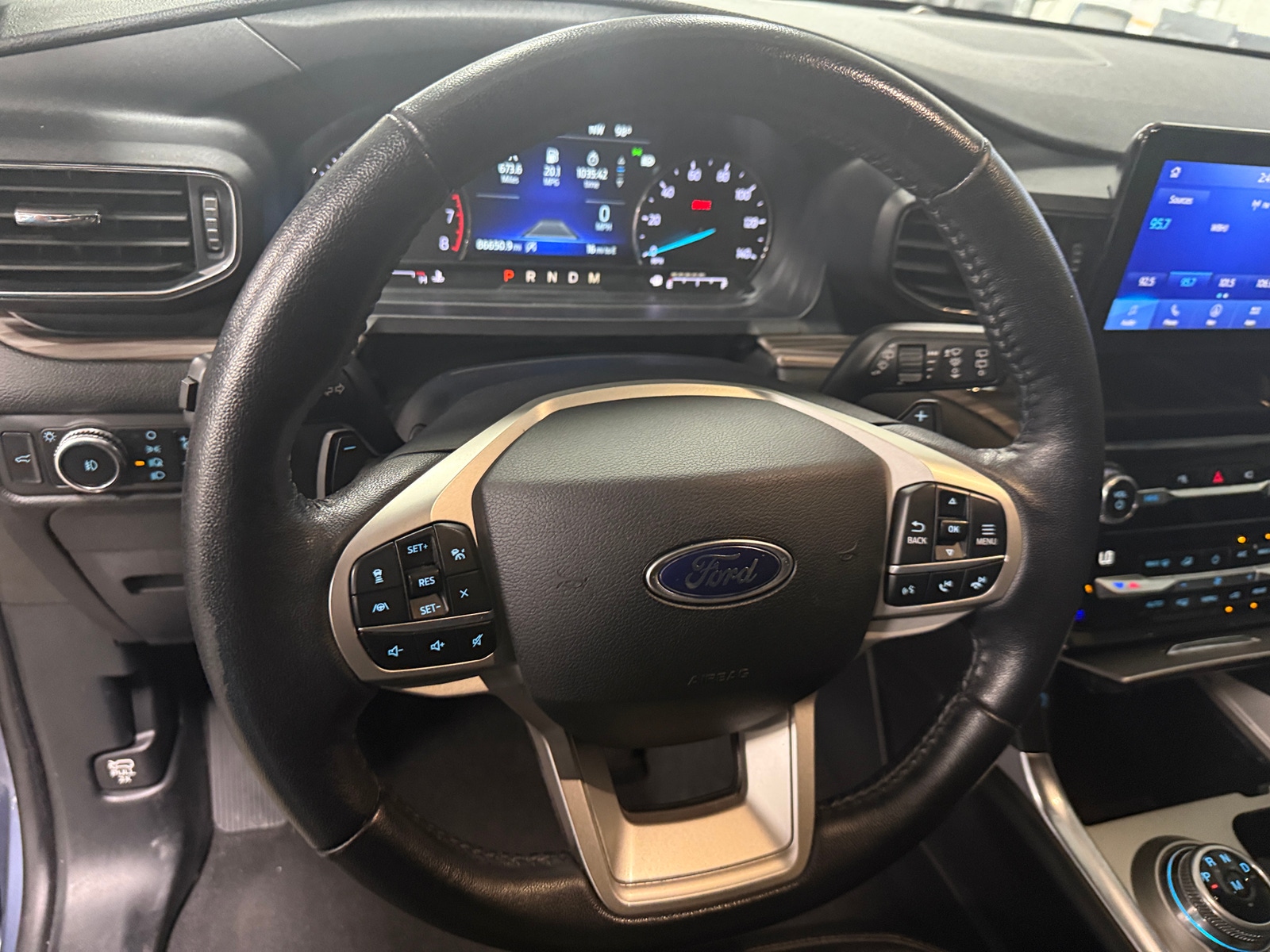 Thumbnail: 2021 Ford Explorer - 4
