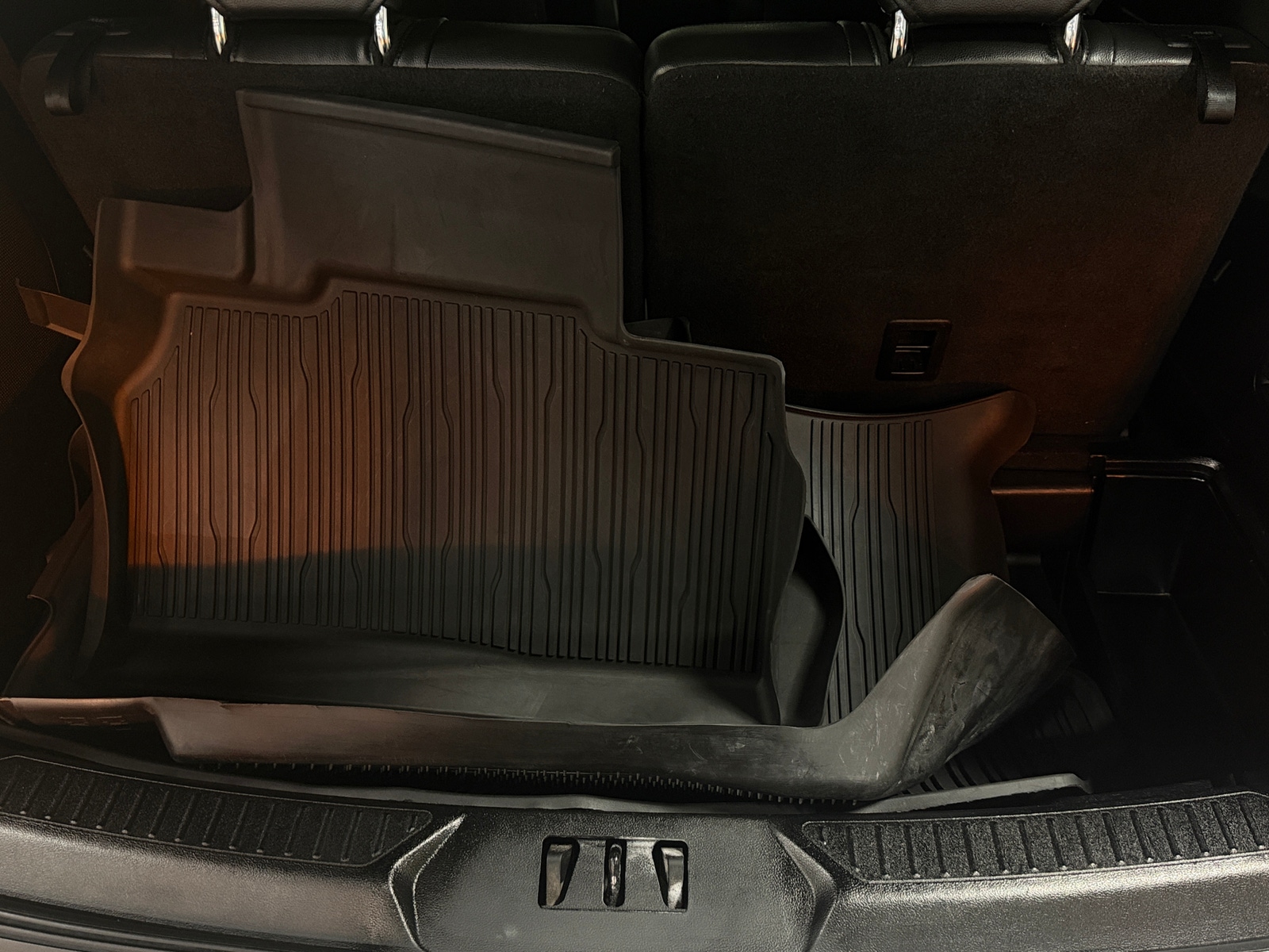 Thumbnail: 2021 Ford Explorer - 6