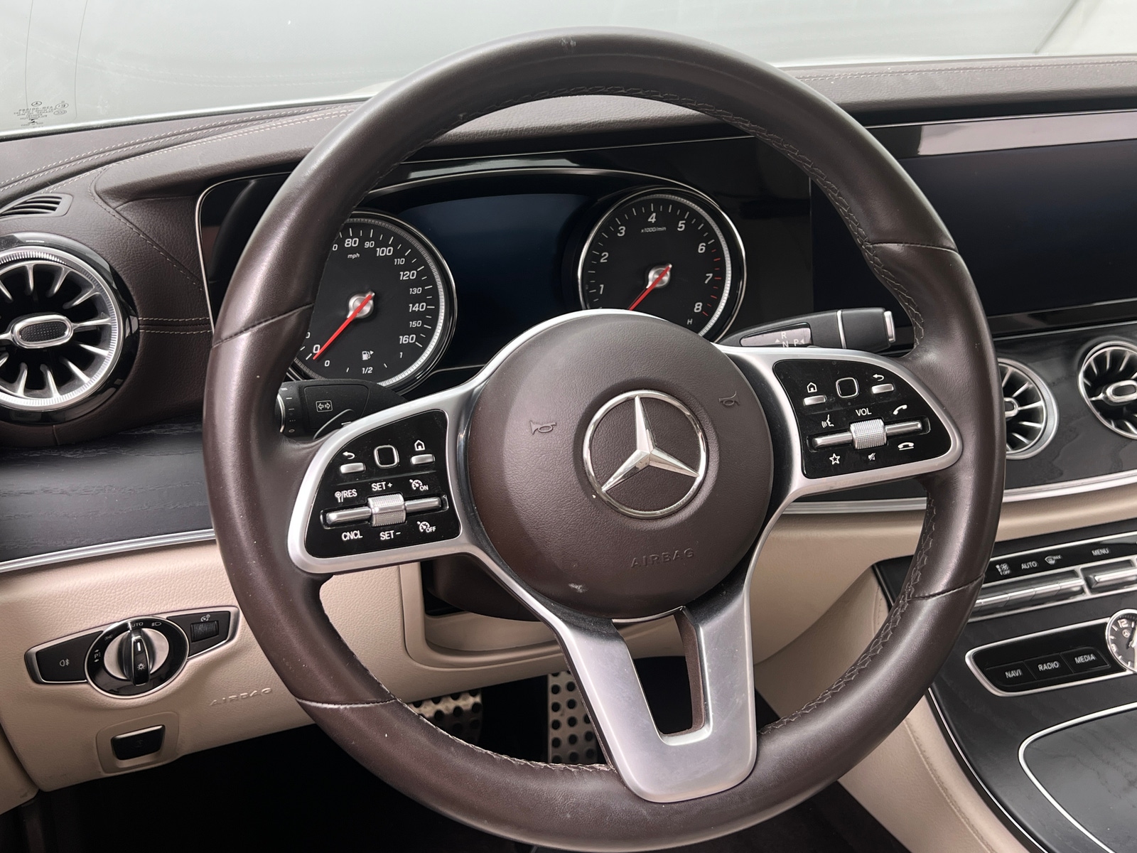 Thumbnail: 2019 Mercedes-Benz E-Class - 4