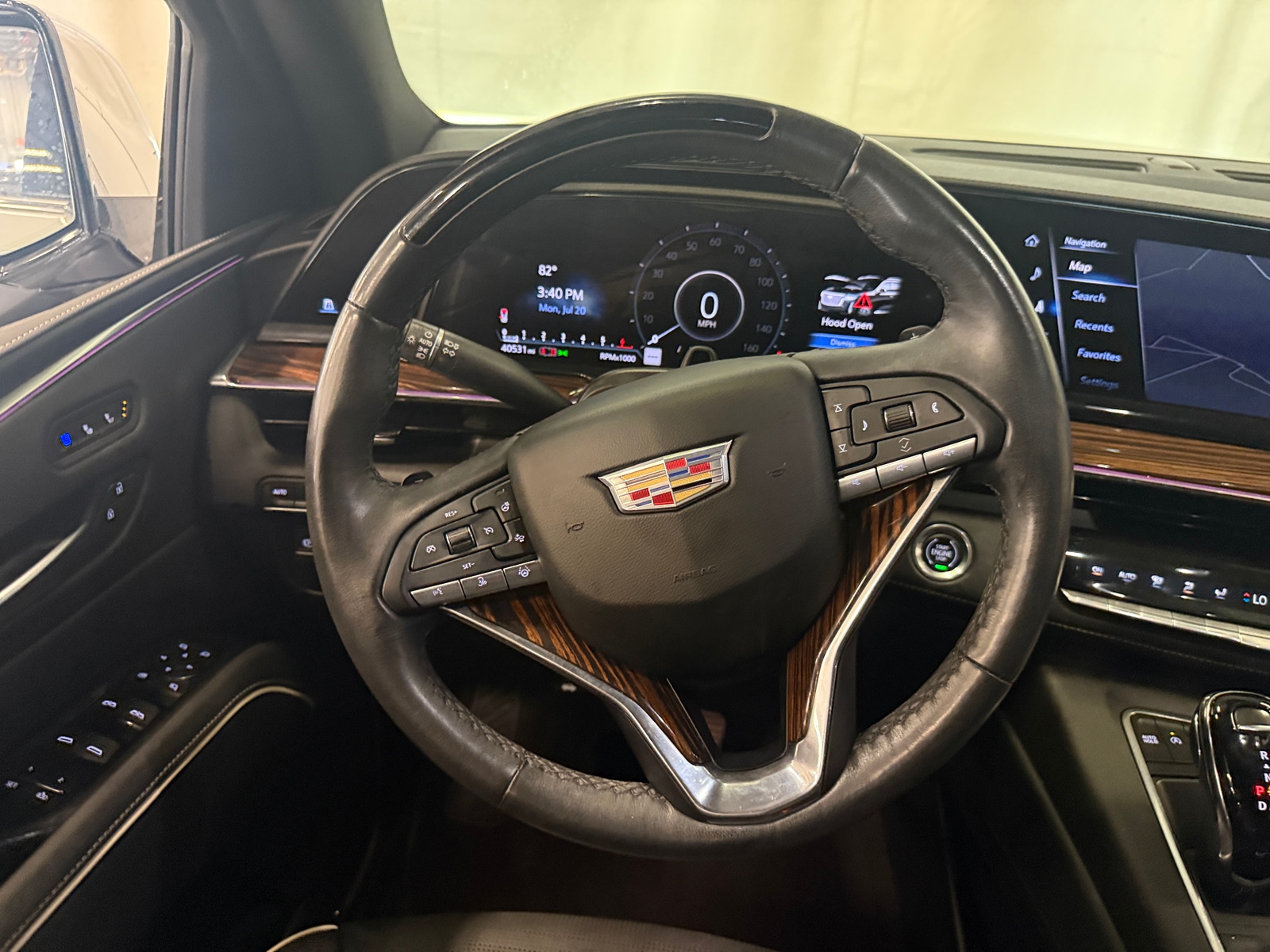 Thumbnail: 2023 Cadillac Escalade - 4