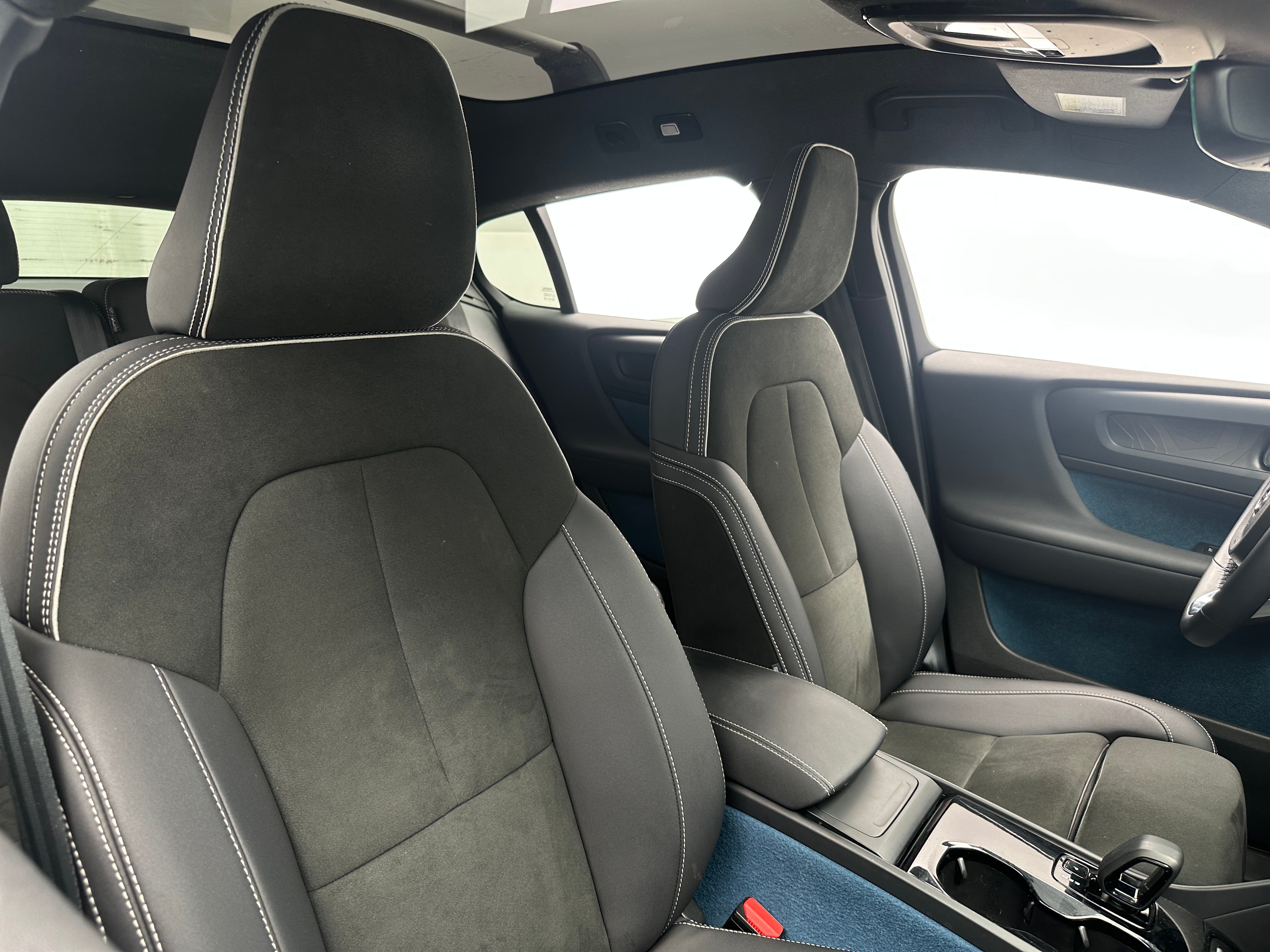 Used 2023 Volvo C40 Ultimate with VIN YV4ED3GM9P2050072 for sale in Oak Creek, WI