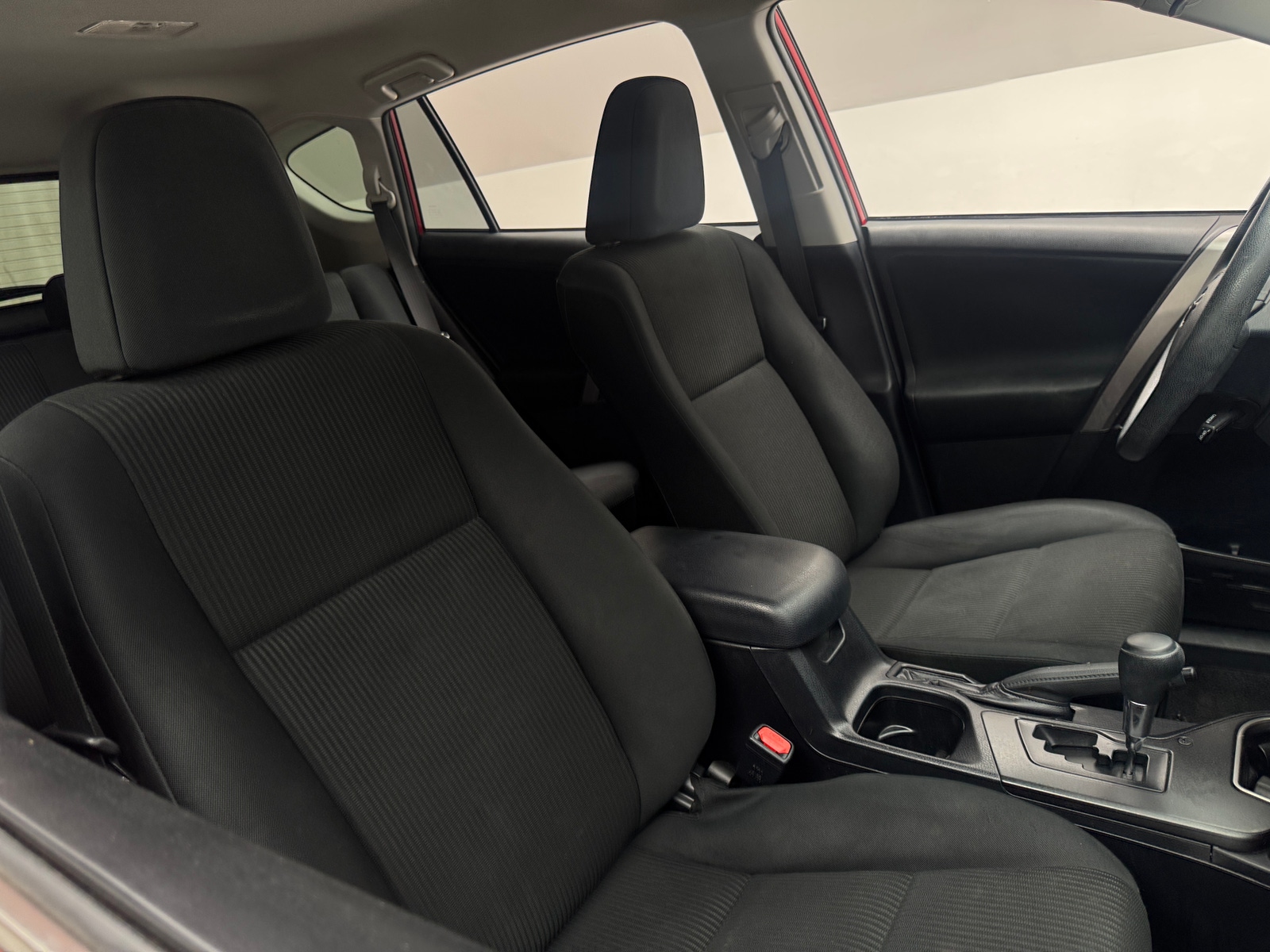 Thumbnail: 2017 Toyota RAV4 - 2