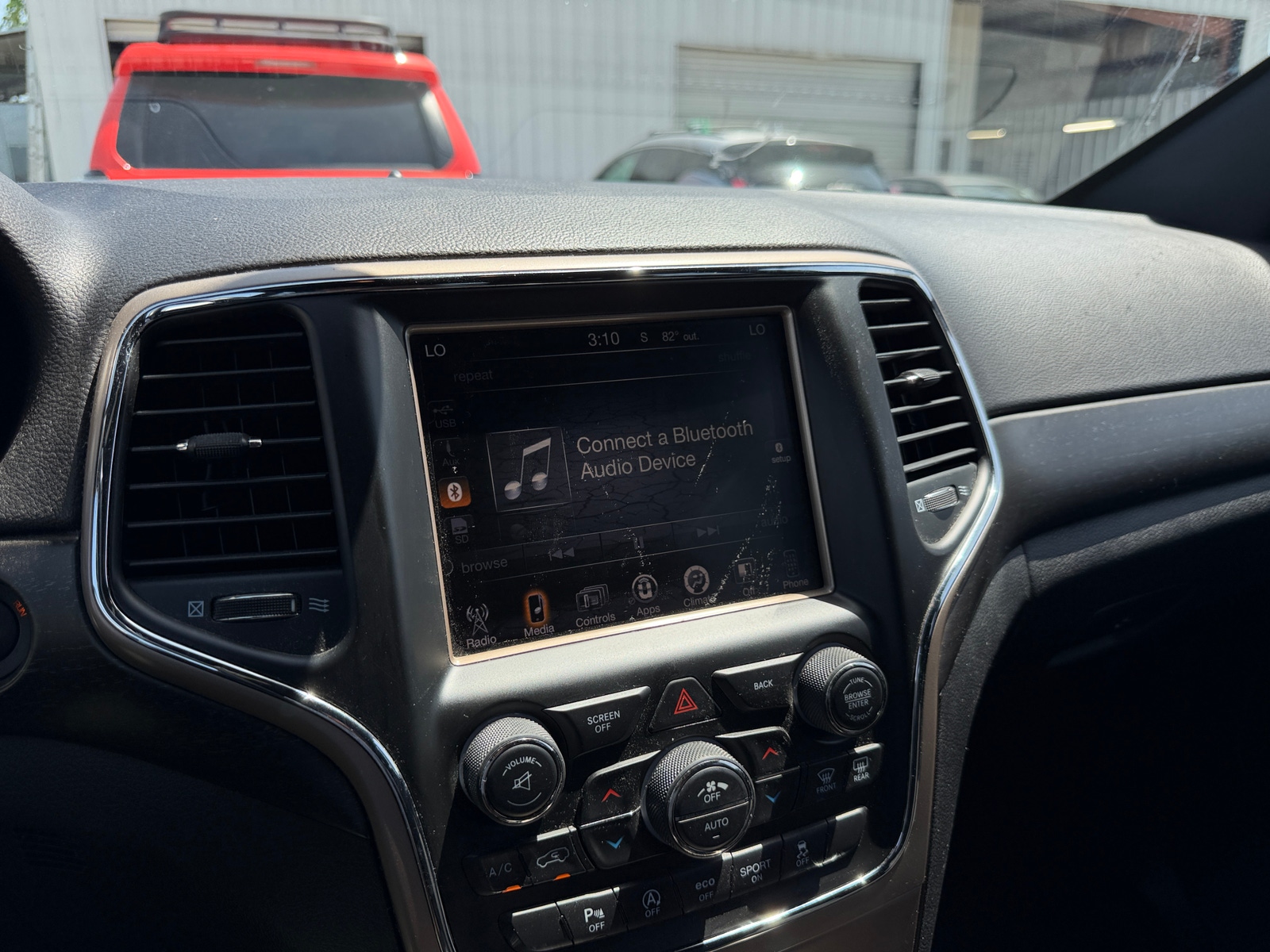 Thumbnail: 2016 Jeep Grand Cherokee - 4