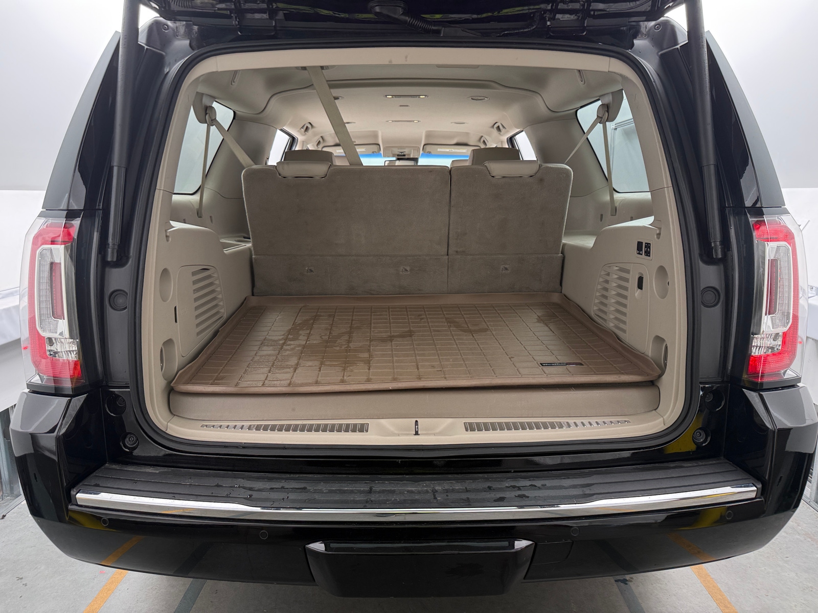 Thumbnail: 2018 GMC Yukon XL - 6