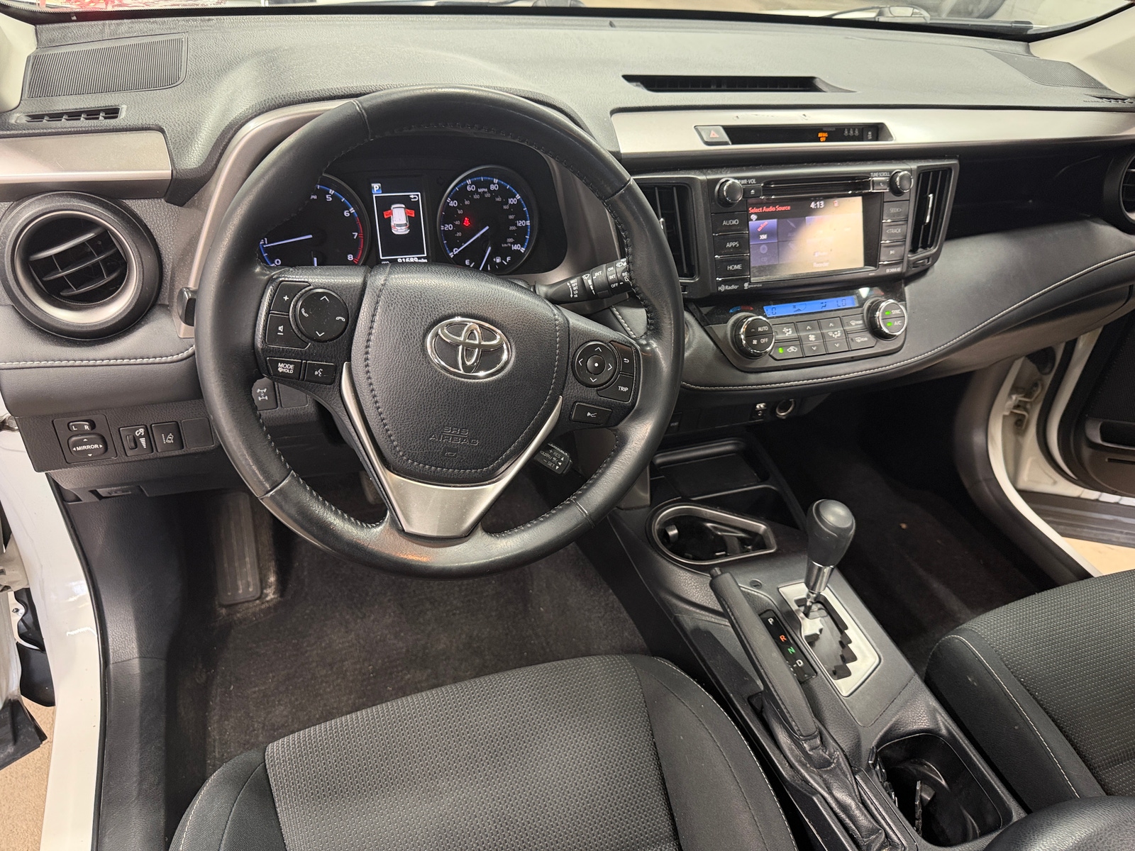Thumbnail: 2018 Toyota RAV4 - 3