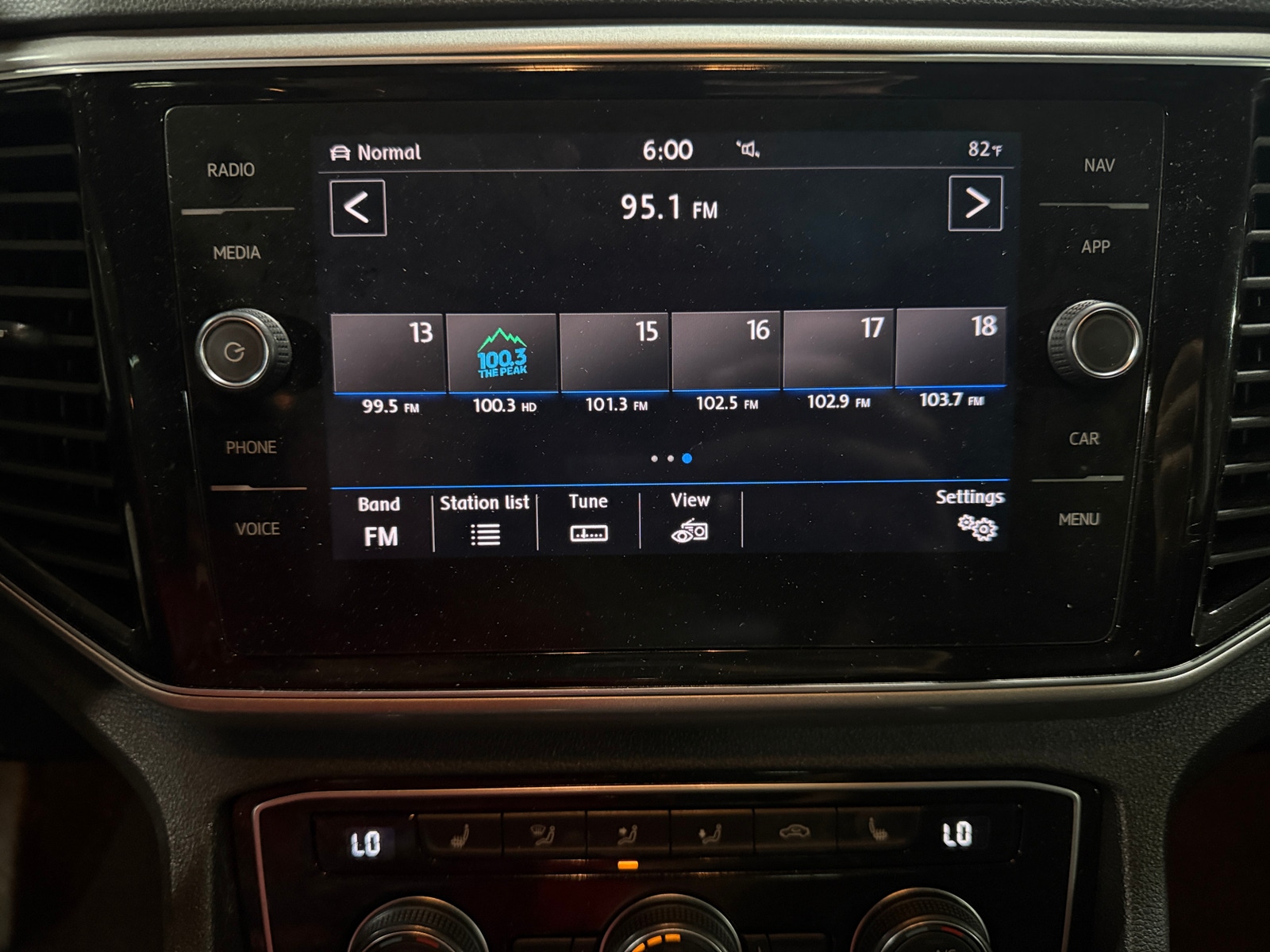 Thumbnail: 2019 Volkswagen Atlas - 3