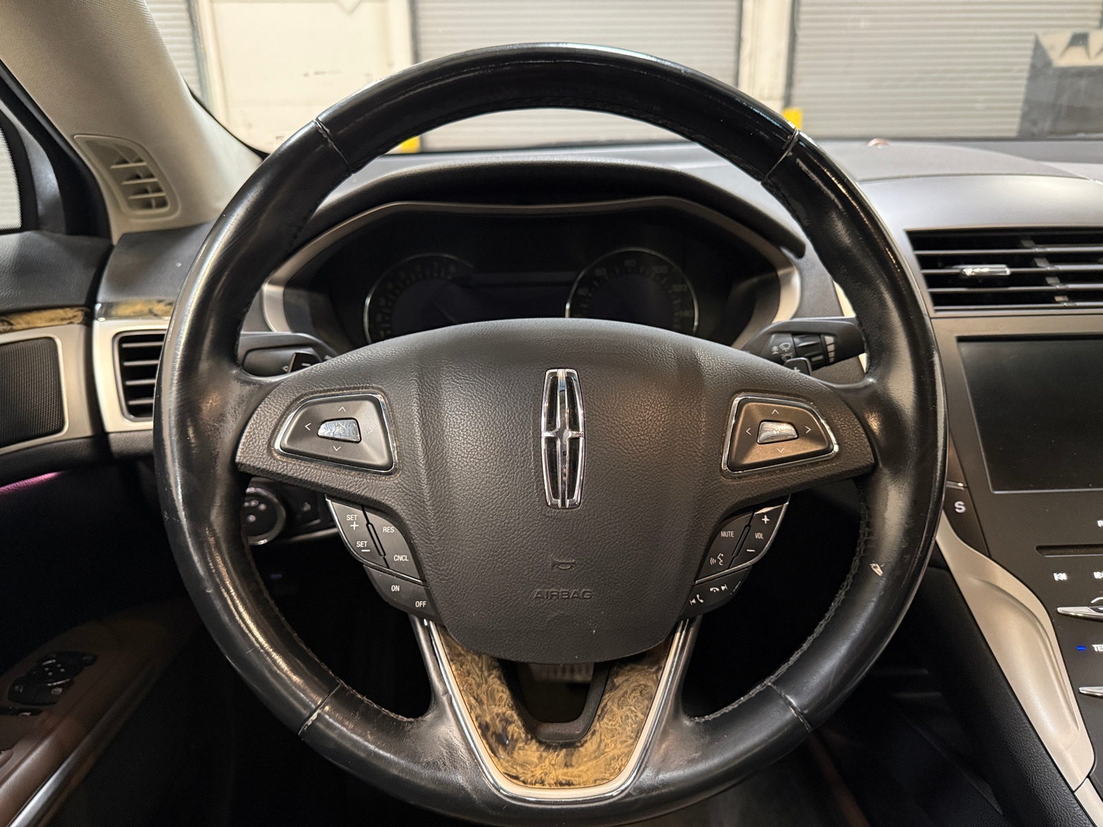 Thumbnail: 2015 Lincoln MKZ - 5