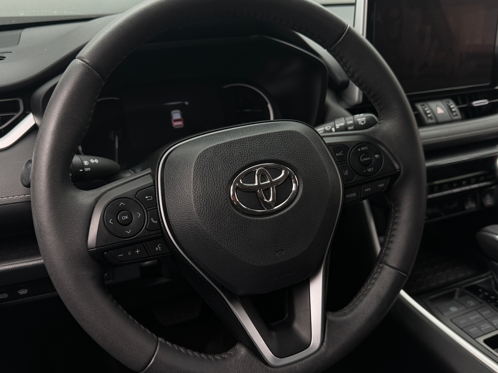 Thumbnail: 2023 Toyota RAV4 - 4