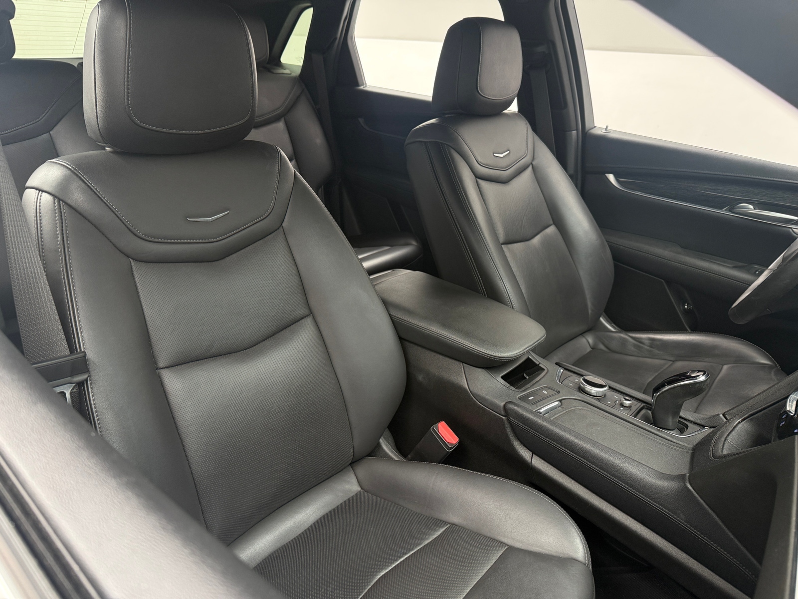 Thumbnail: 2023 Cadillac XT5 - 2