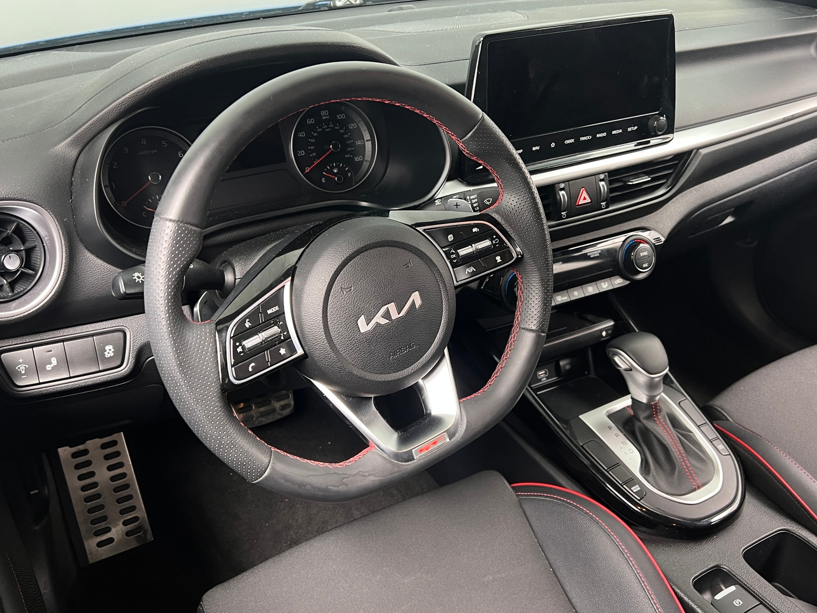 Thumbnail: 2023 Kia Forte - 5