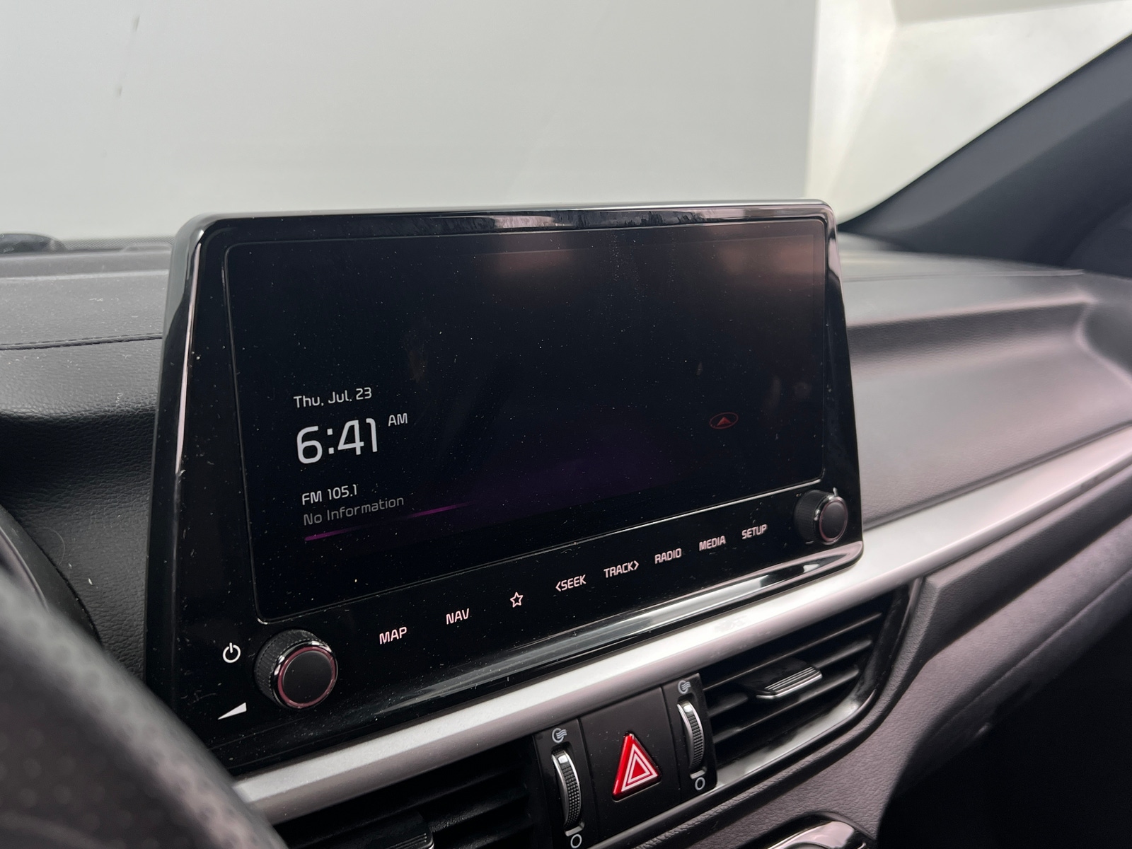 Thumbnail: 2023 Kia Forte - 4