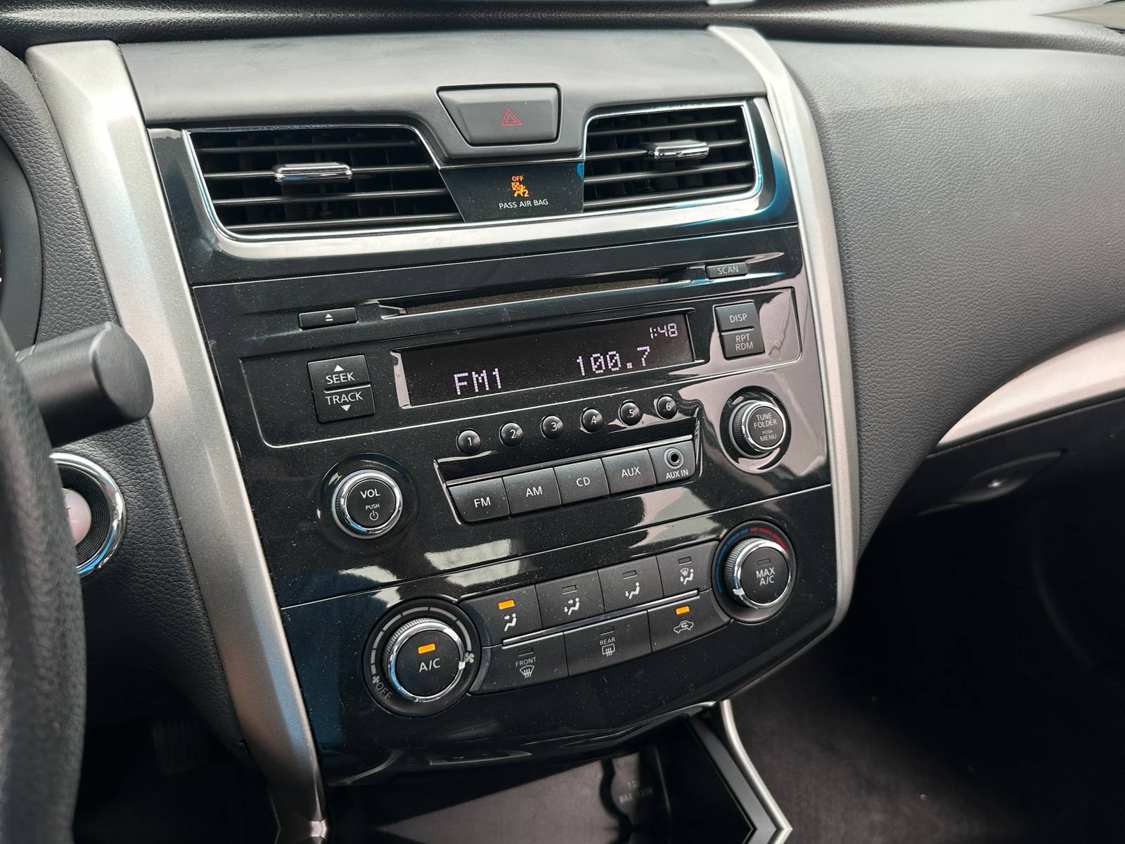 Thumbnail: 2015 Nissan Altima - 4