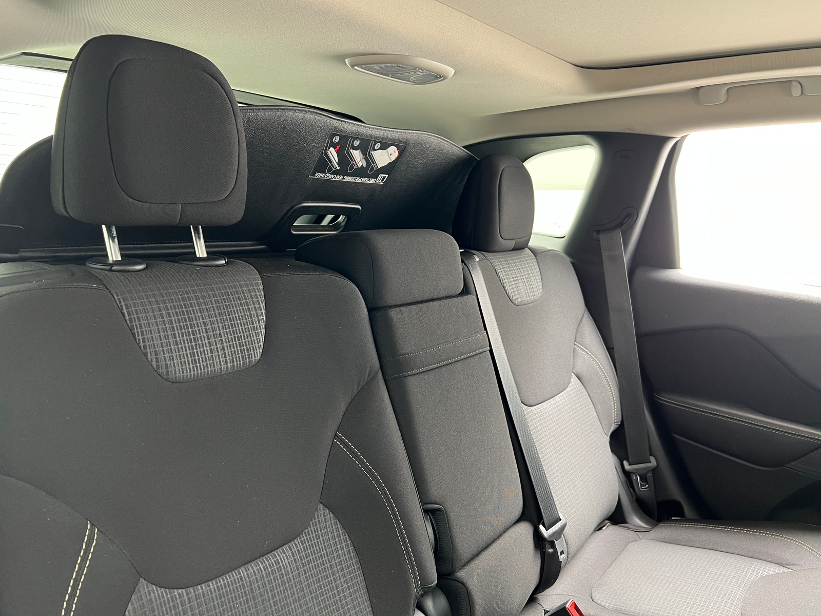 Thumbnail: 2015 Jeep Cherokee - 6