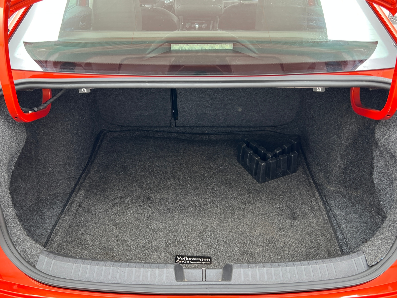 Thumbnail: 2019 Volkswagen Jetta - 6