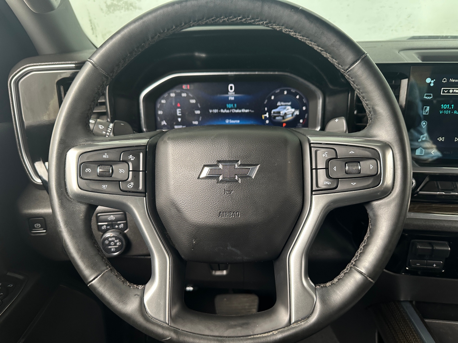 Thumbnail: 2024 Chevrolet Silverado 1500 - 5