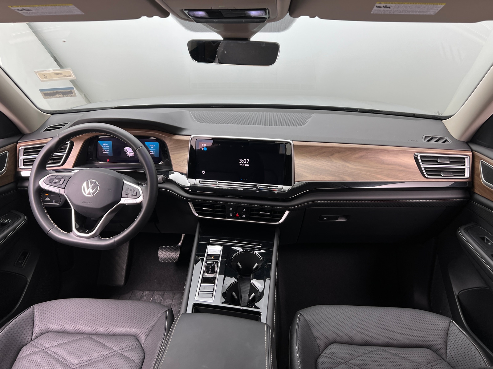 Thumbnail: 2026 Volkswagen Atlas - 2