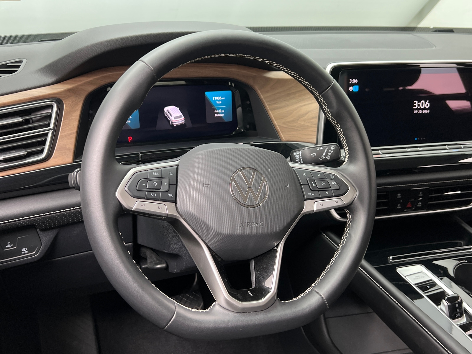 Thumbnail: 2026 Volkswagen Atlas - 4