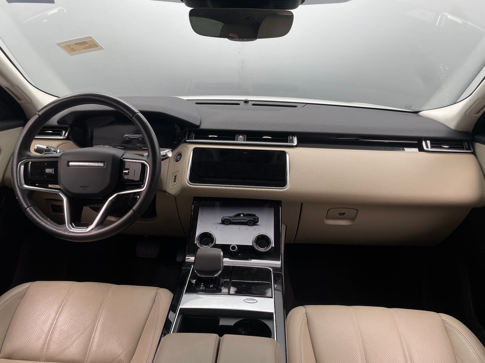 Thumbnail: 2021 Land Rover Range Rover Velar - 2