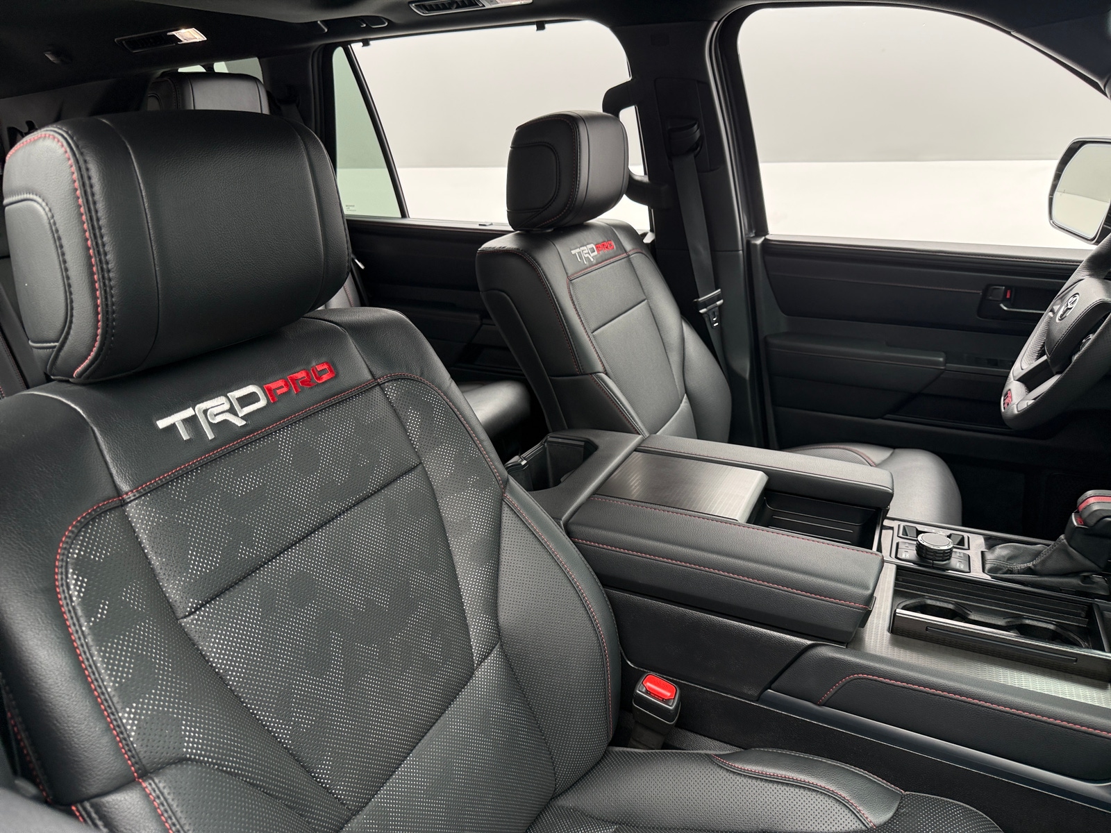 Thumbnail: 2025 Toyota Sequoia - 2